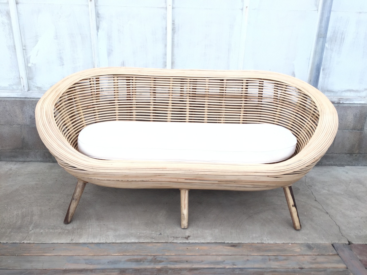 Refugio Sofa