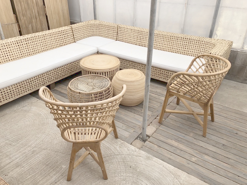 Devereaux Lounge C