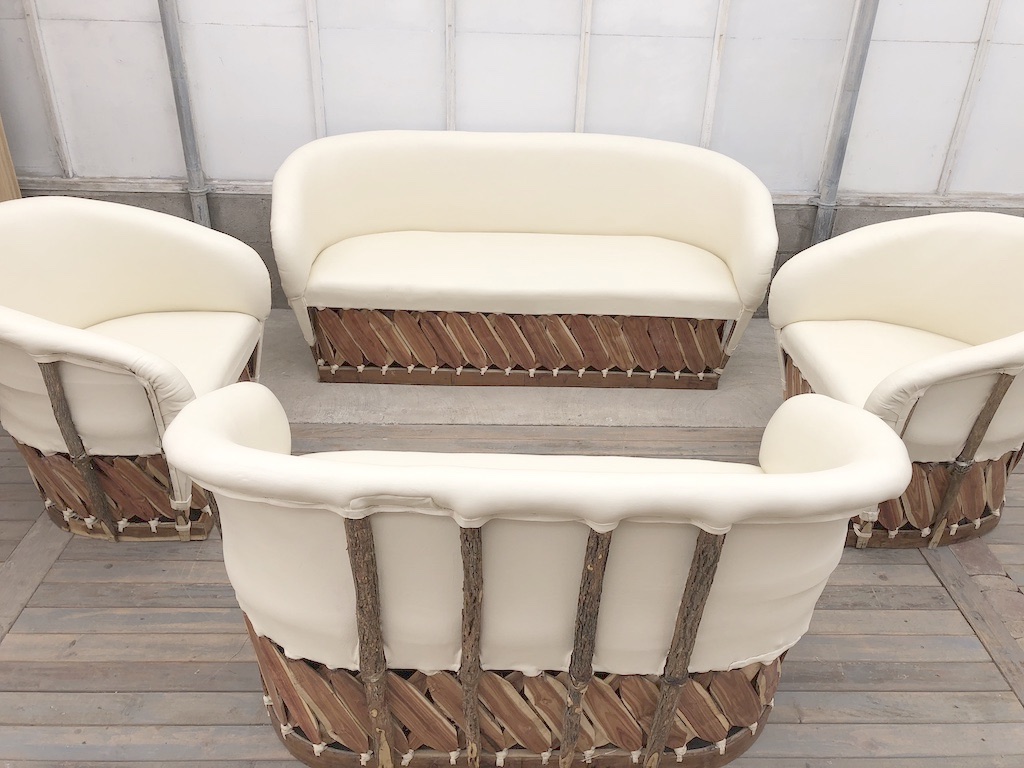 4pc Ivory Lounge Set