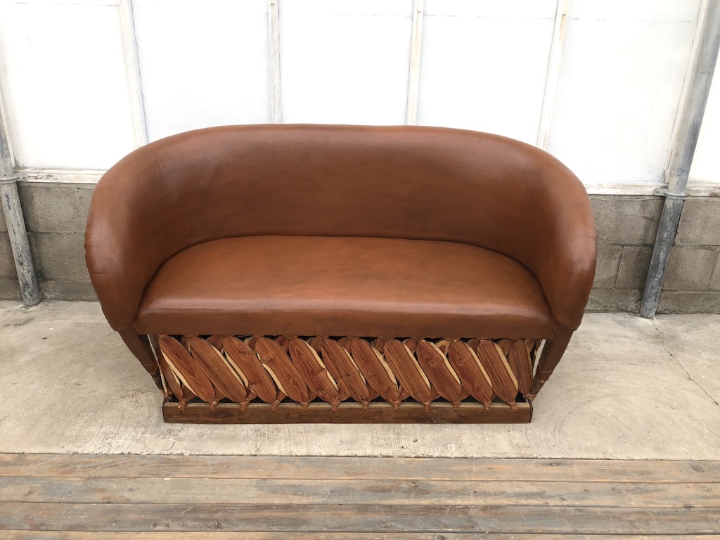 Md Tobacco Sofa
