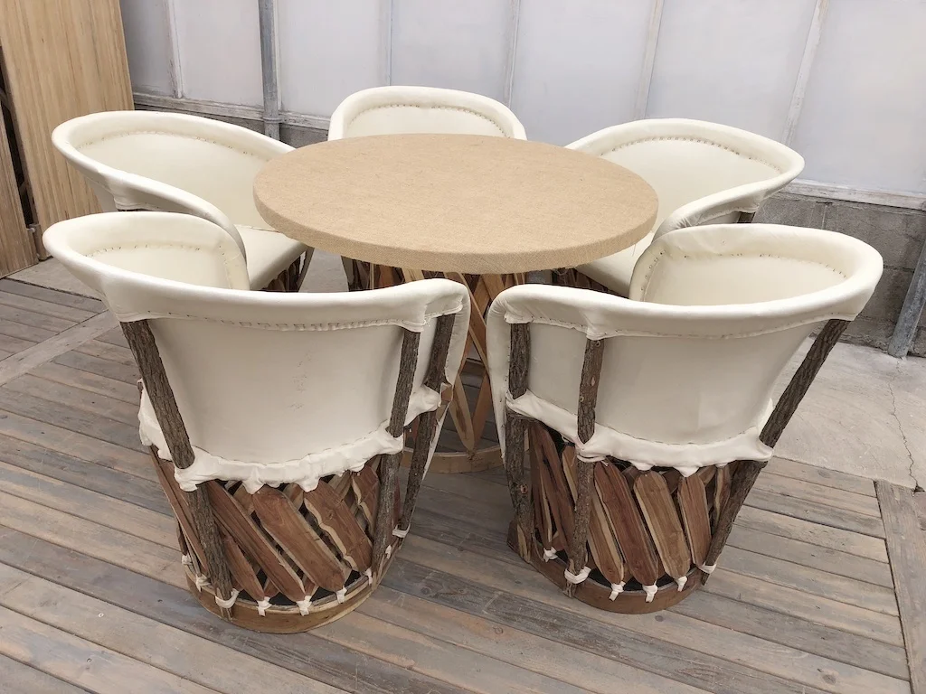 Ivory Chairs with Round Burlap Table