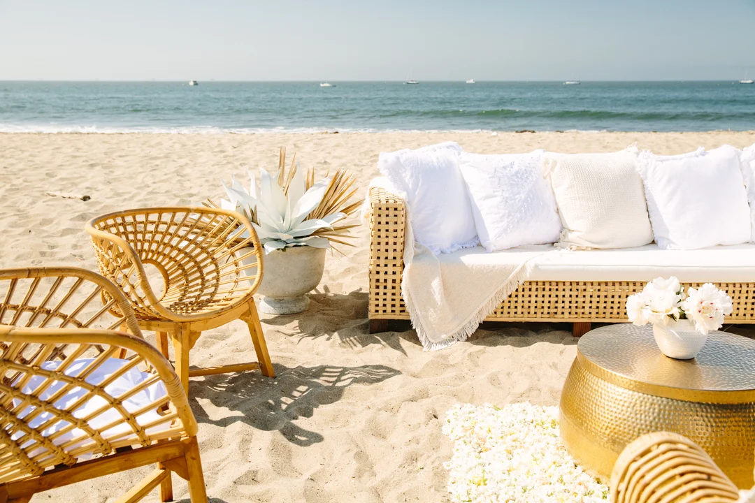 Lounge East Beach 1.jpg