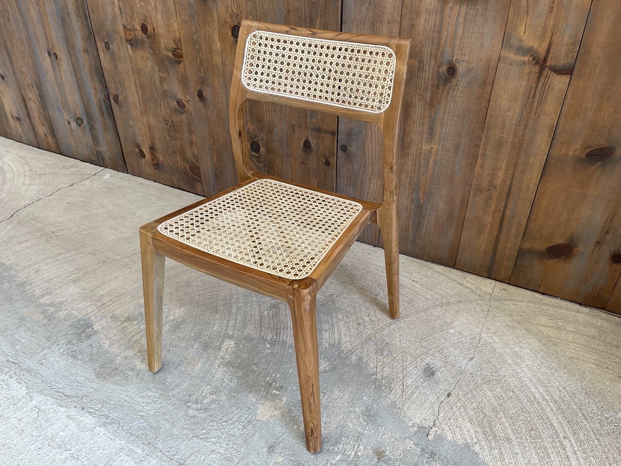 Serena Chair (no cushion)