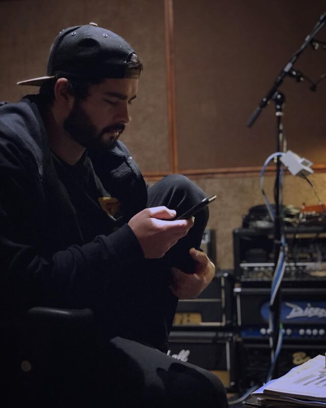 Fucking up melodies and lyrics with  @caminaband 📷 @luisaguilarsg