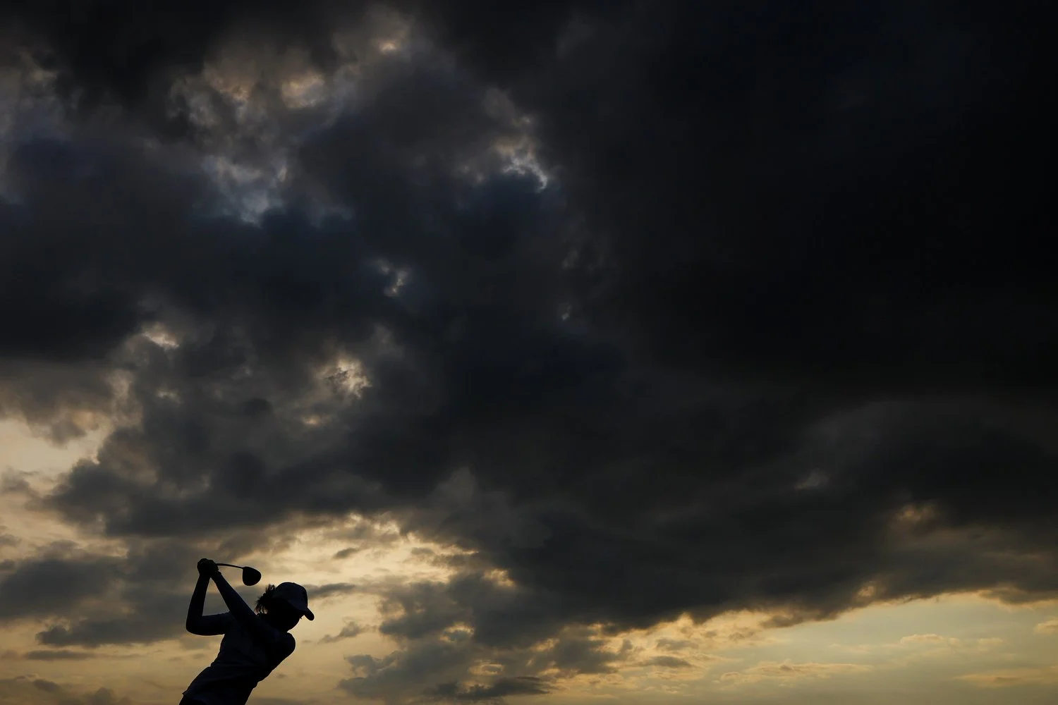  HOI AN, VIETNAM - MARCH 06: Pimpisa Rubrong of Thailand plays her shot from the 18th tee on day one of The Women's Amateur Asia-Pacific Championship at Hoiana Shores Golf Club on March 06, 2025 in Hoi An, Vietnam. (Photo by Yong Teck Lim/R&A/R&A via