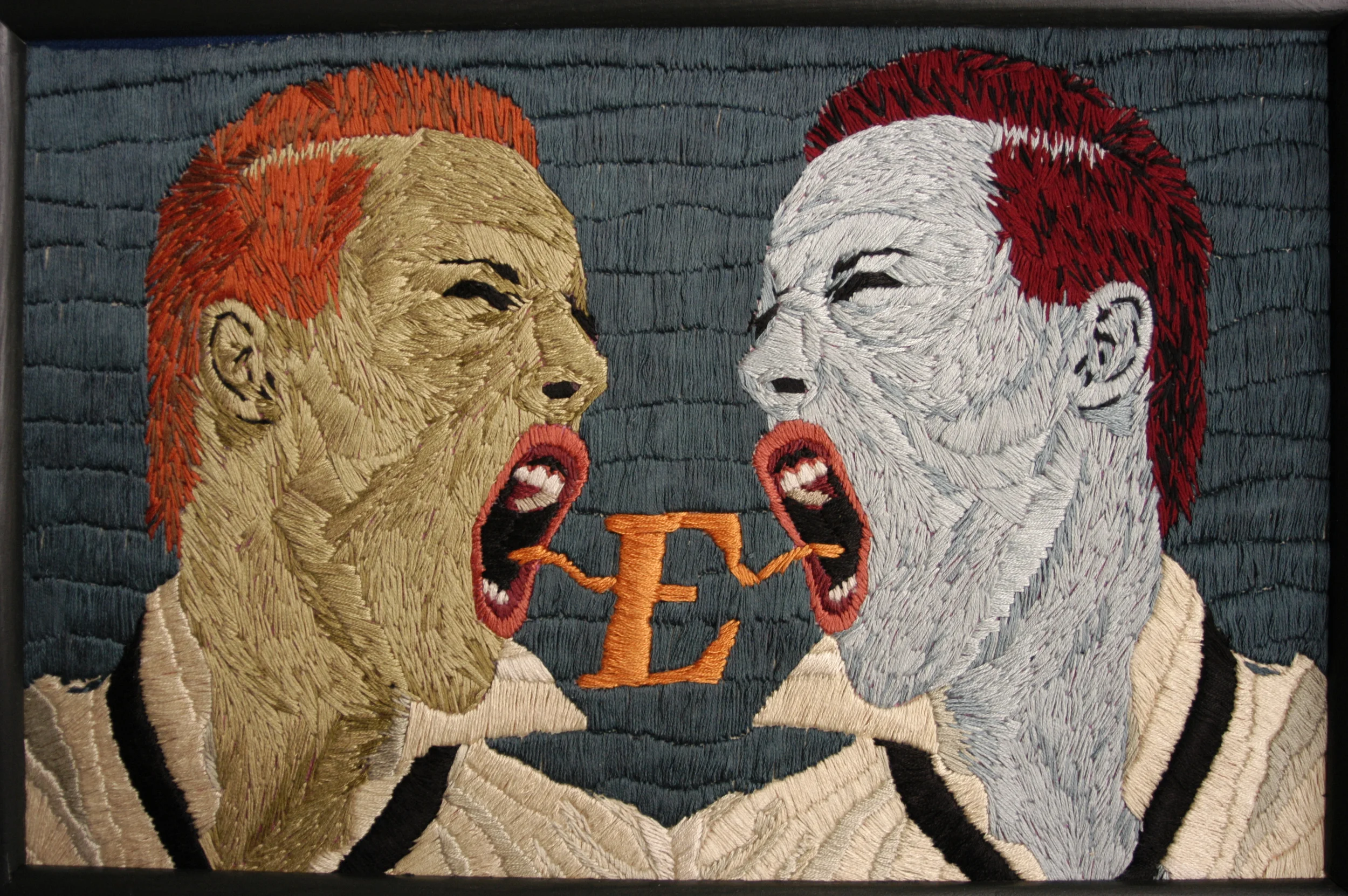 e comme dans "ennemis"