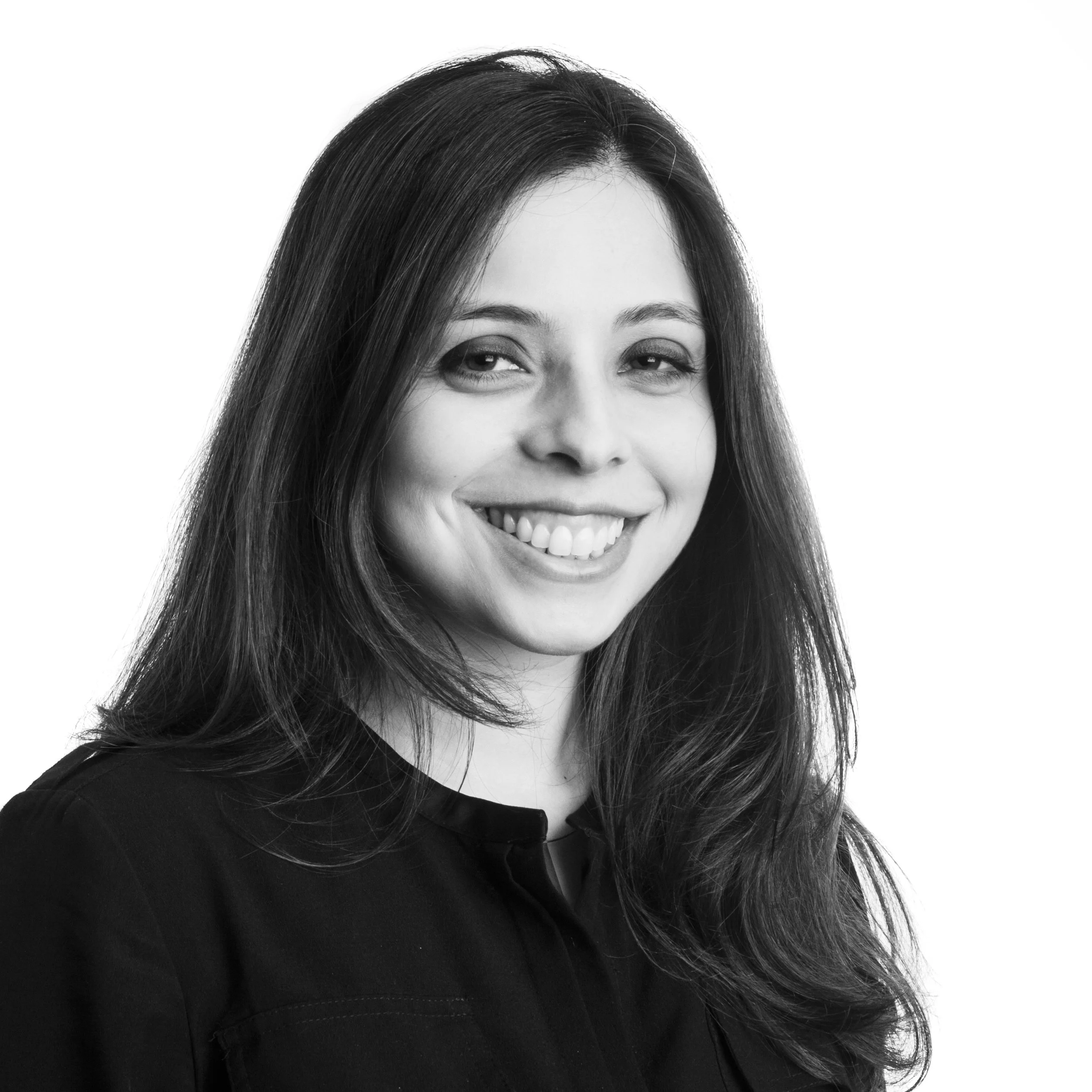 Amna Ansari Headshot.jpg