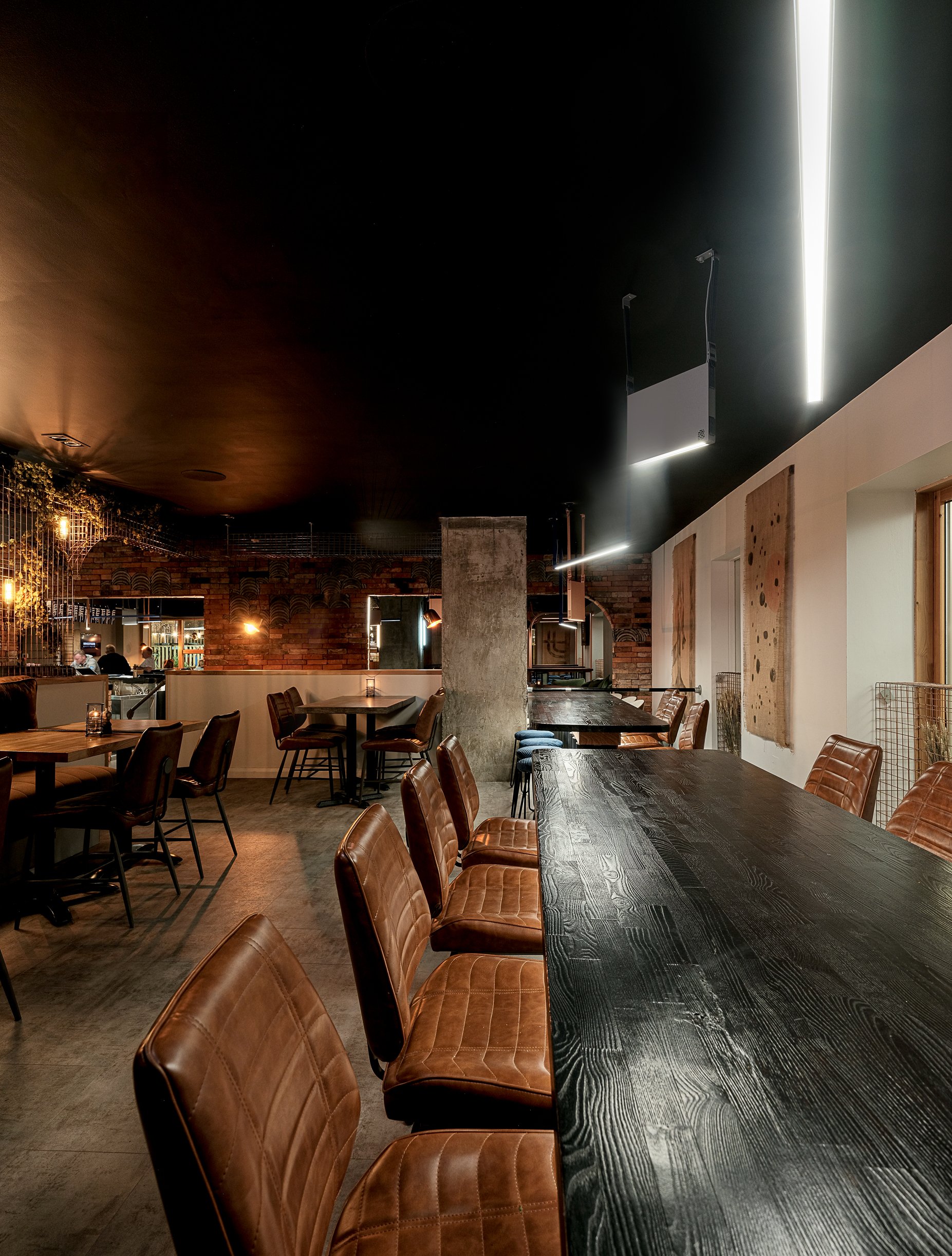 Brickyard Gastropub Interior-8.jpg