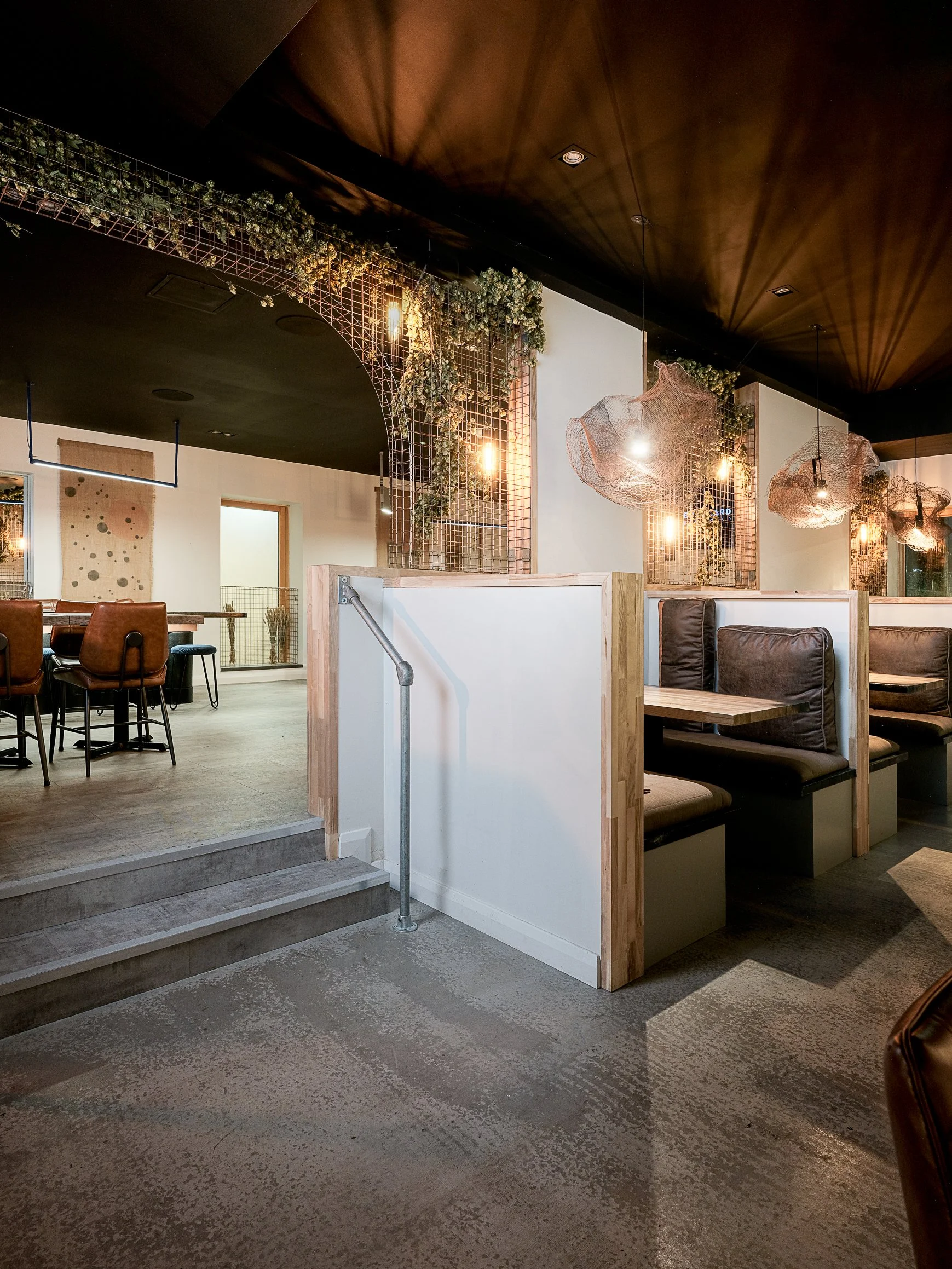 Brickyard Gastropub Interior-14.jpg