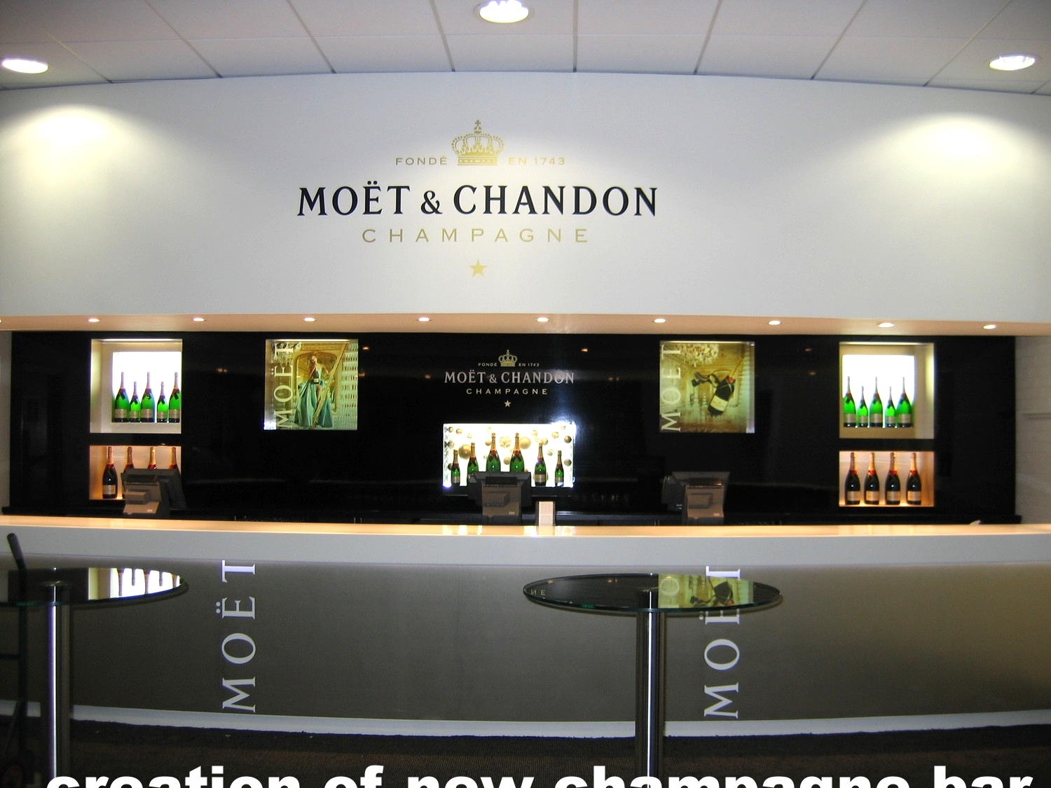 Champagne Bar.JPG