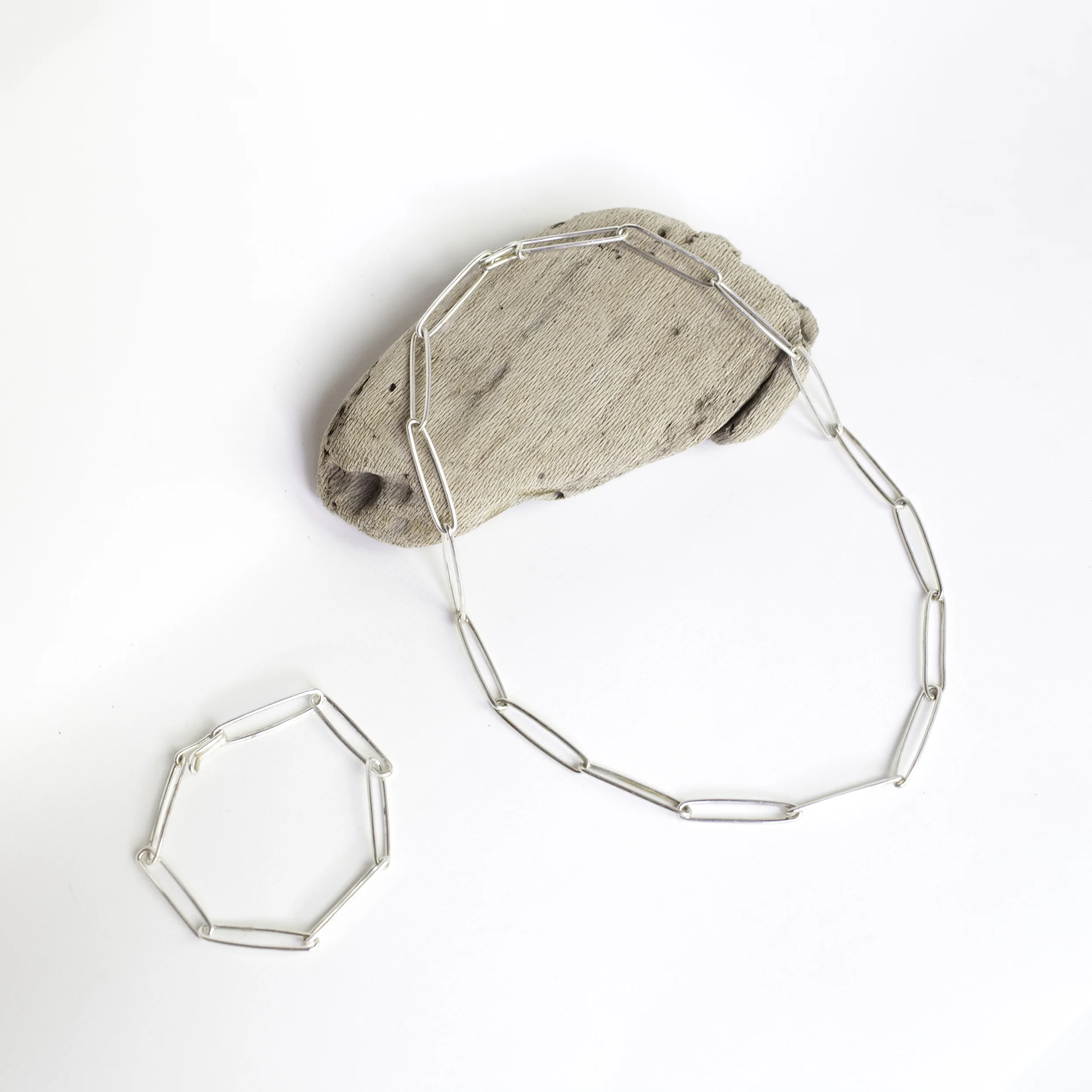rectangle links necklace.jpg