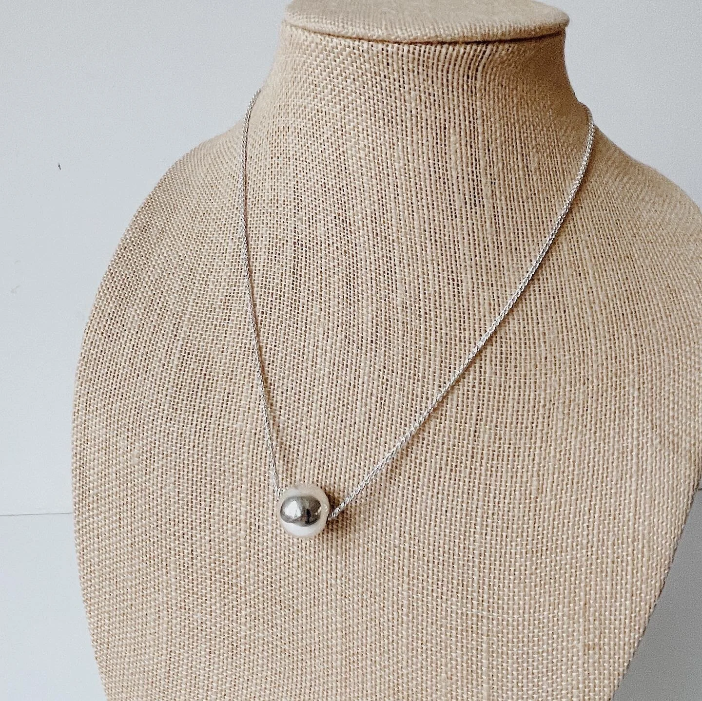 70F20ED7-0B47-4A47-9144-7DF6022BDBEA