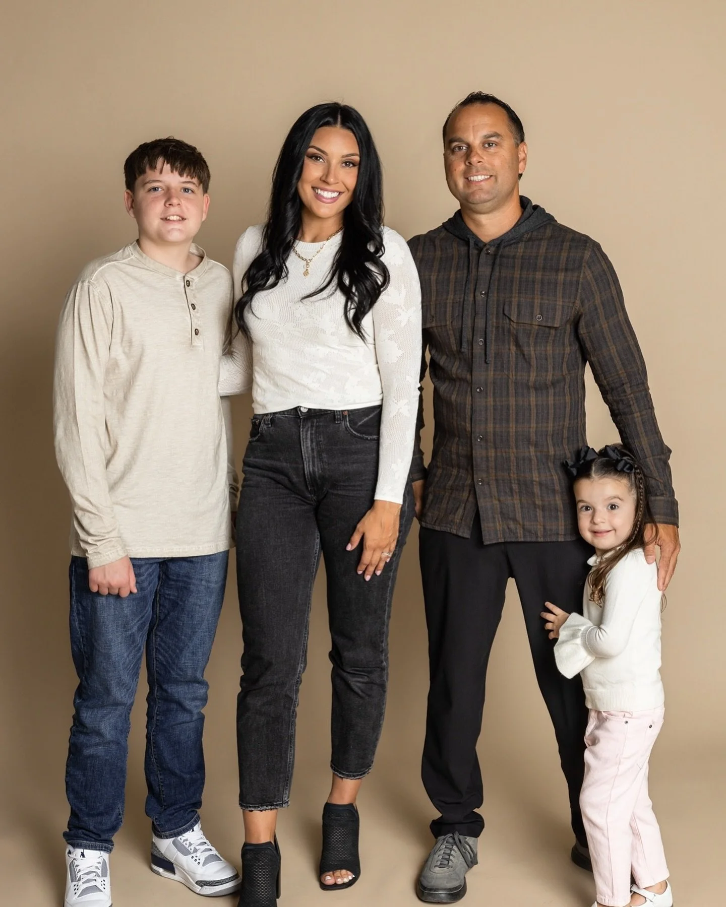 Who doesn’t love an air conditioned option for your fall family session!? It’s still triple digits out there…book a studio session ππ₯ #arizonafamilyphotographer