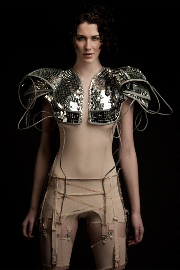 repurposed-mirrorball-shoulderpiece-RachelFreireAW10-by-Diego-Indraccolo.jpg