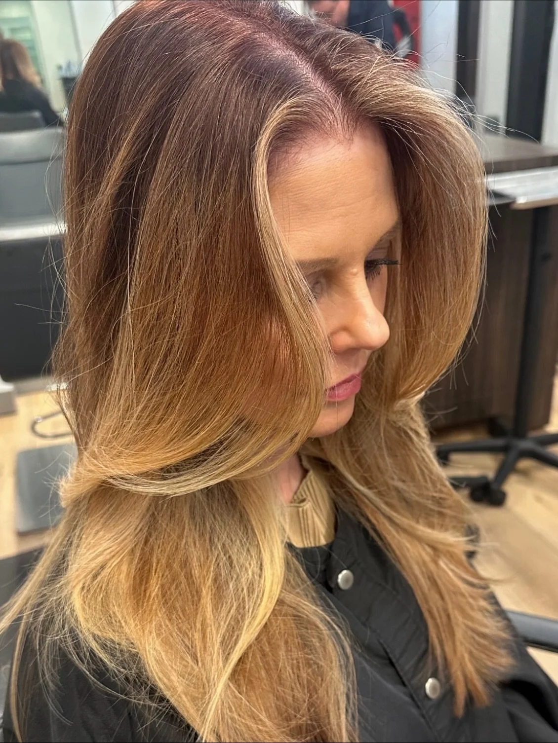 Hair refresh w/ Jazmine at the midtown salon💫

#joseluissalonboutique #fallbalayage #austinhairstylist