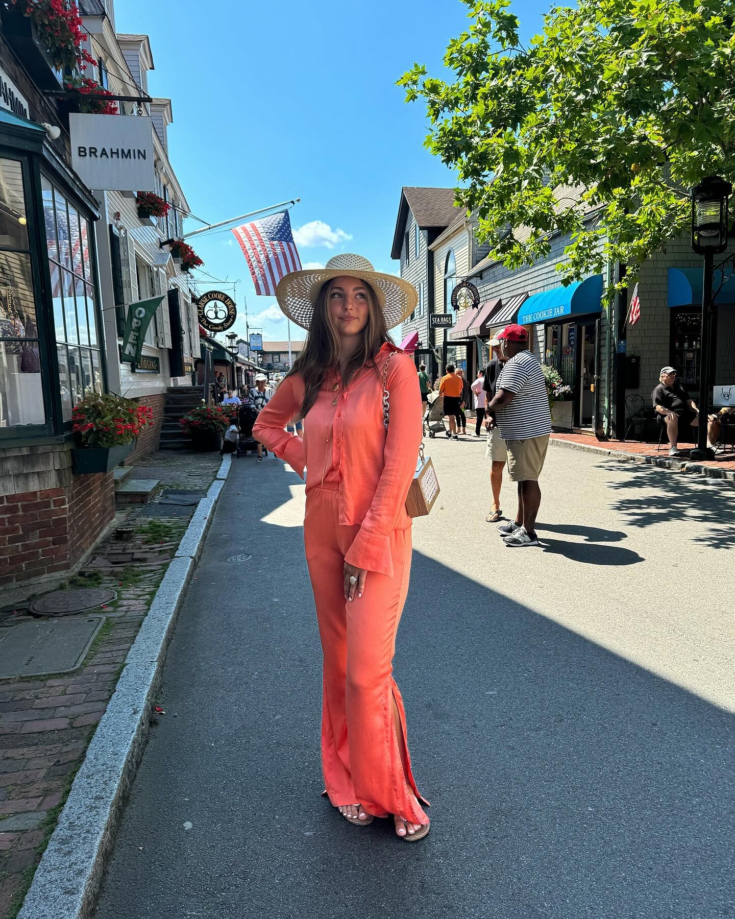 Mandarine energy EVERYDAY 🍊 #silks #all #day #everyday #best #dressed #newport #rhodeisland #style #summertime #colors #saintbarths #energy #lovewhatyouwear #wearwhatyoulove