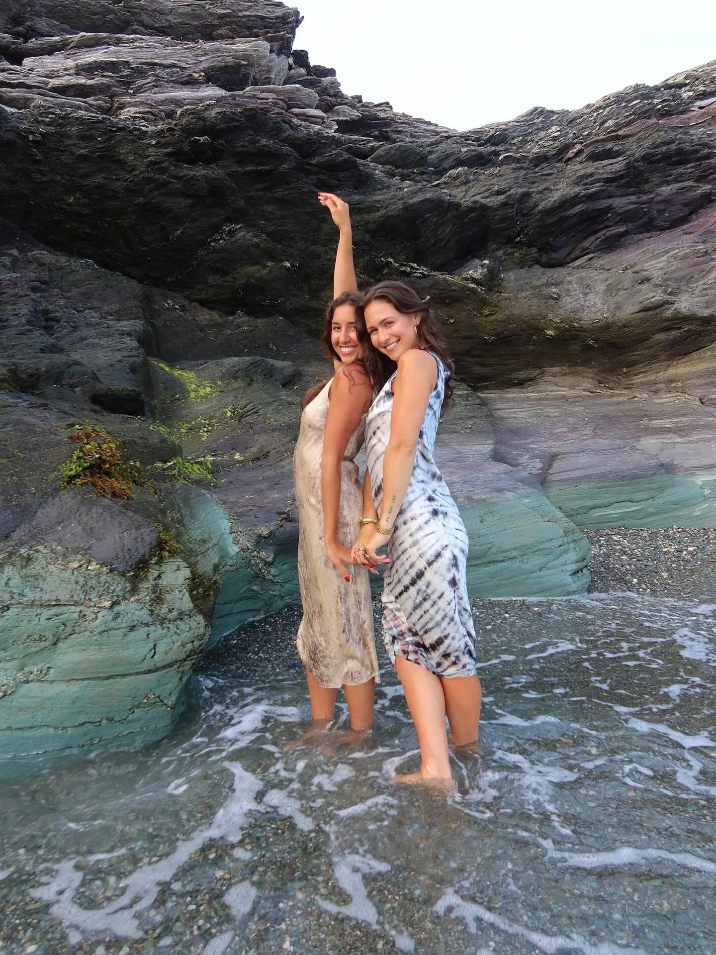 New in Store ✨📸 @mandarinenpt #newarrivals #comfort #elegance #multiwear #forever #clothing #quality #over #quantity #baby