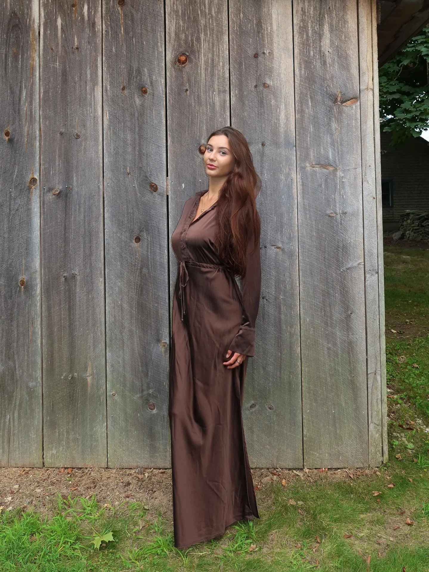 This forever dress is now available online as well as in store 🤎 @mandarinenpt #foreverclothing #quality #over #everything #silk #saves #newarrivals #online #instore #shoplocal #shop #newport #mandarine #queens #stbarths #to #newengland