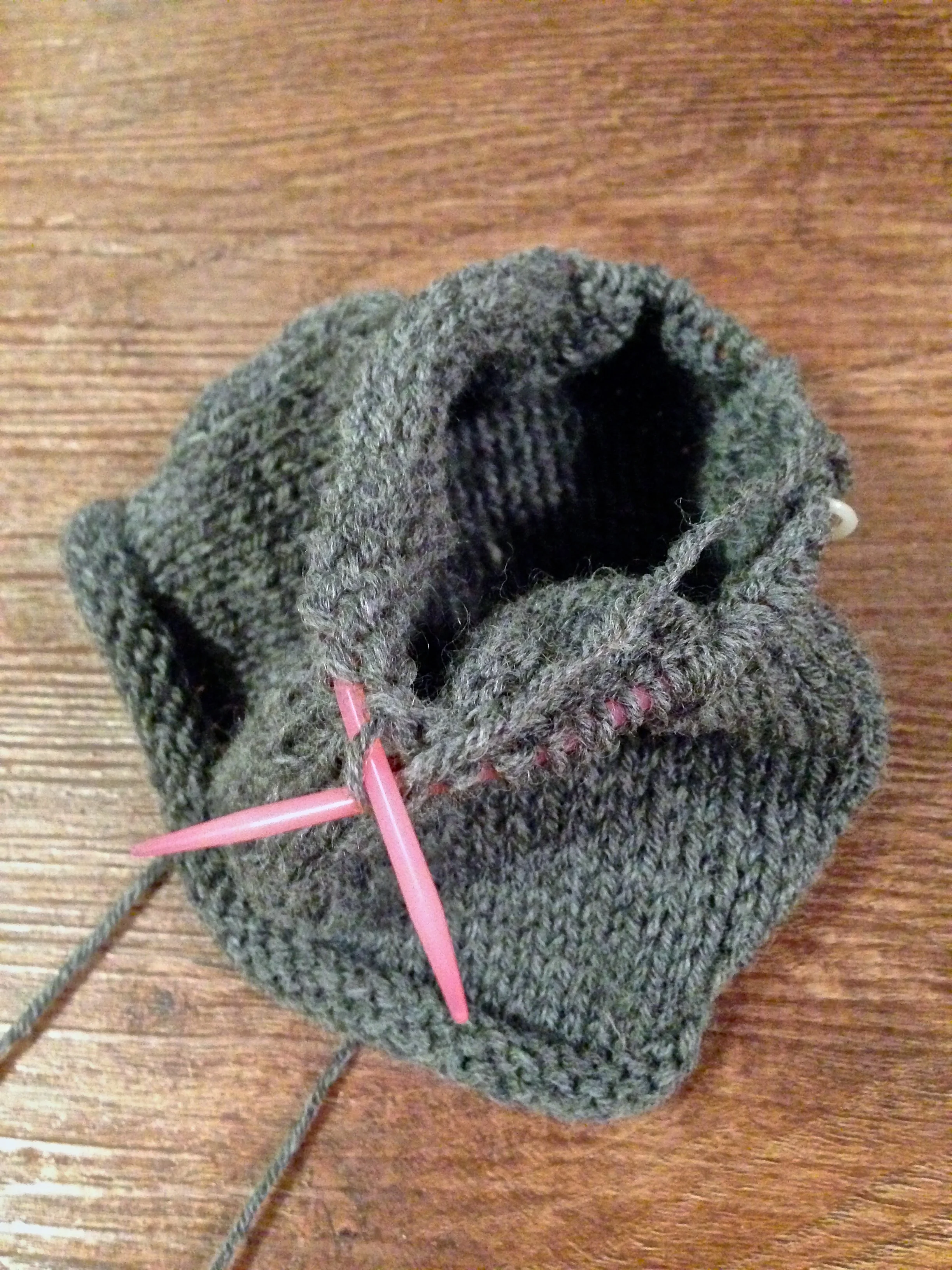 Knitting in the round