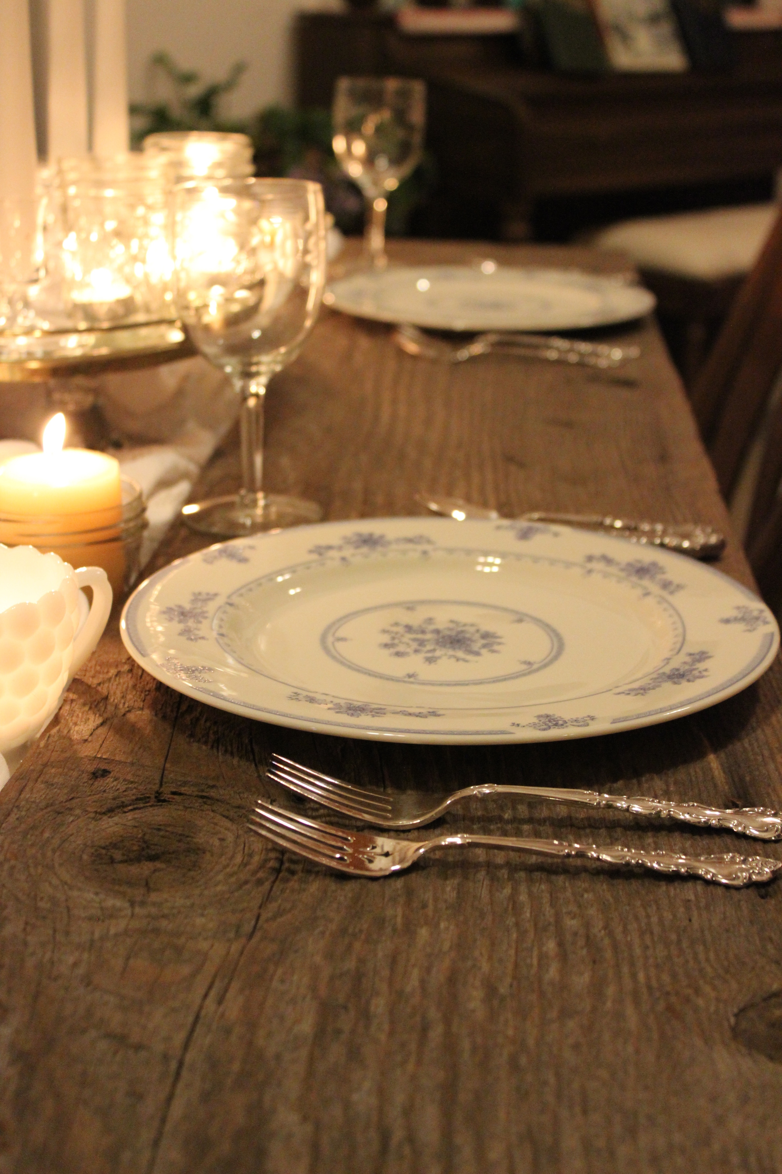 china setting on barn boards