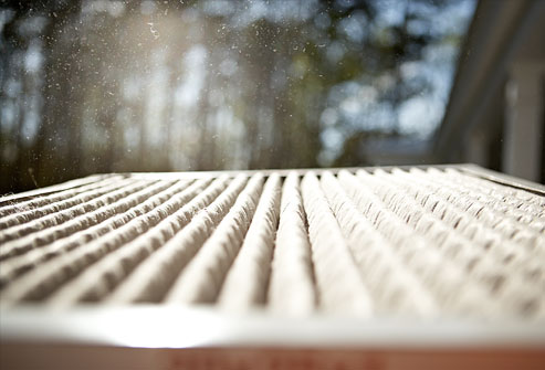 webmd_photo_of_air_filter_and_particles.jpg