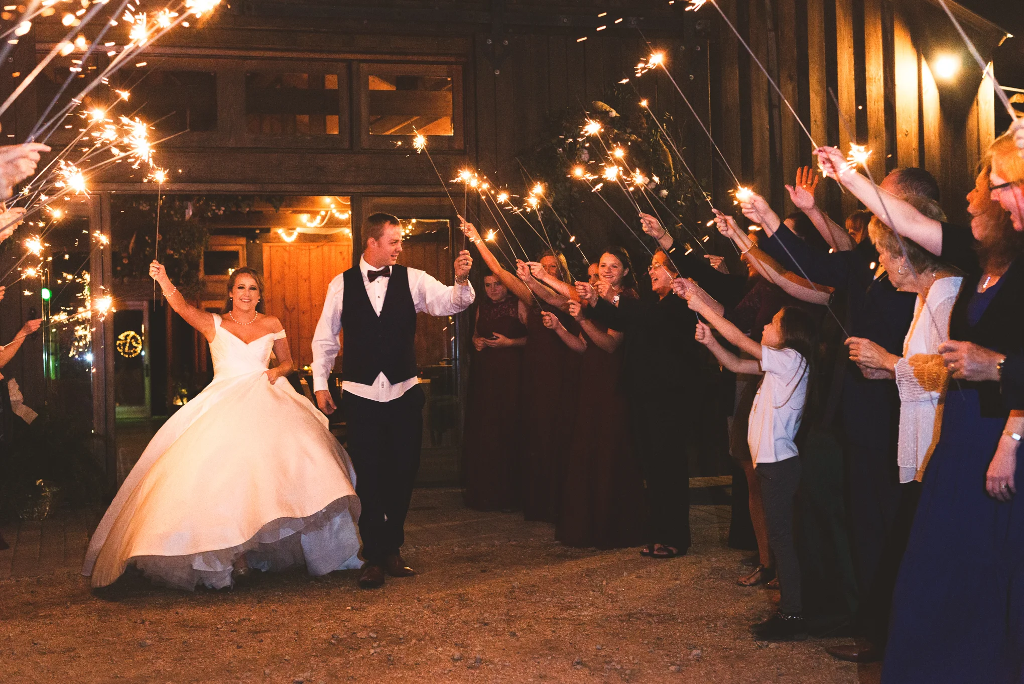 2018Wedding_Amber&CarsonRay_blog-185.jpg