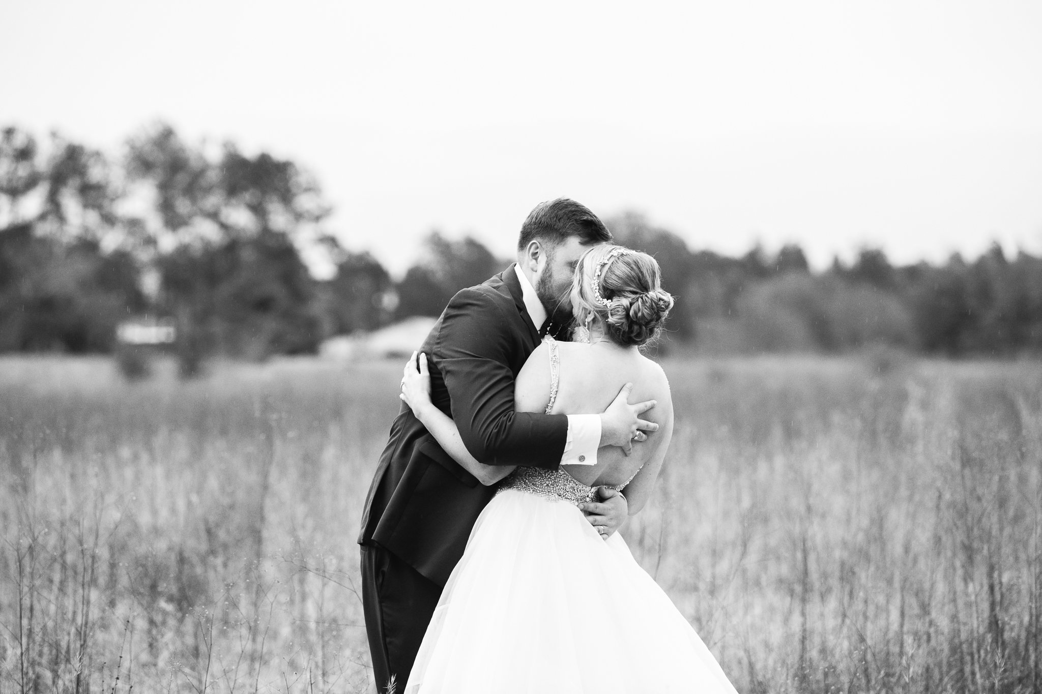 2022_Wedding_Jamie&EmilyMcClintock_B&GPortraits_Online-104.jpg
