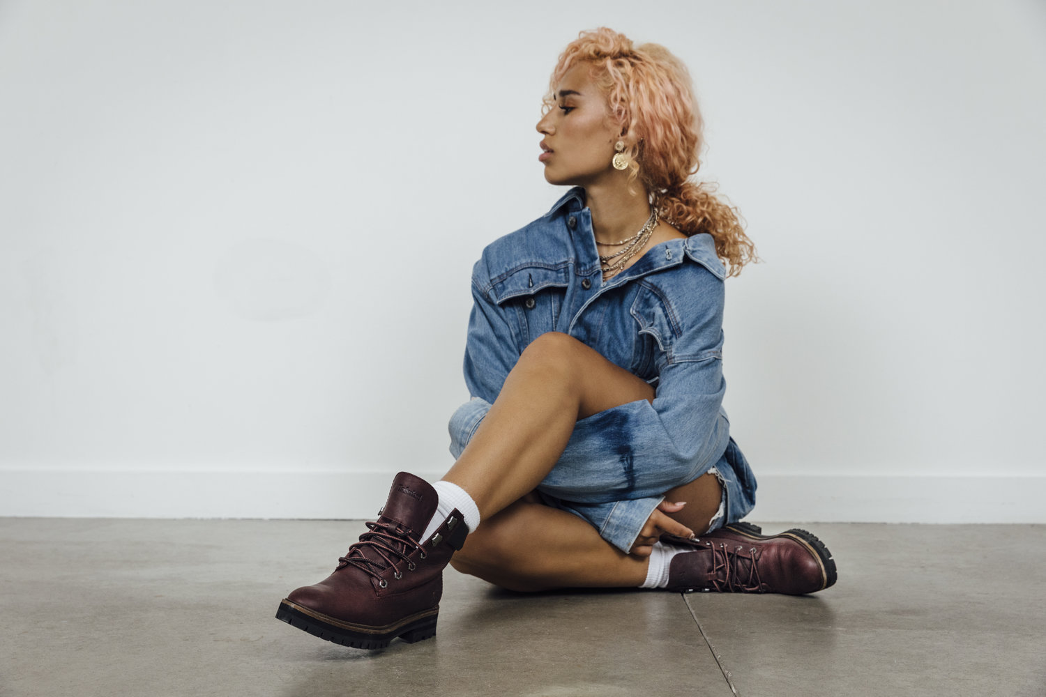 RAYE X TIMBERLAND — Globe - Music Brand Partnerships, Sync & Production