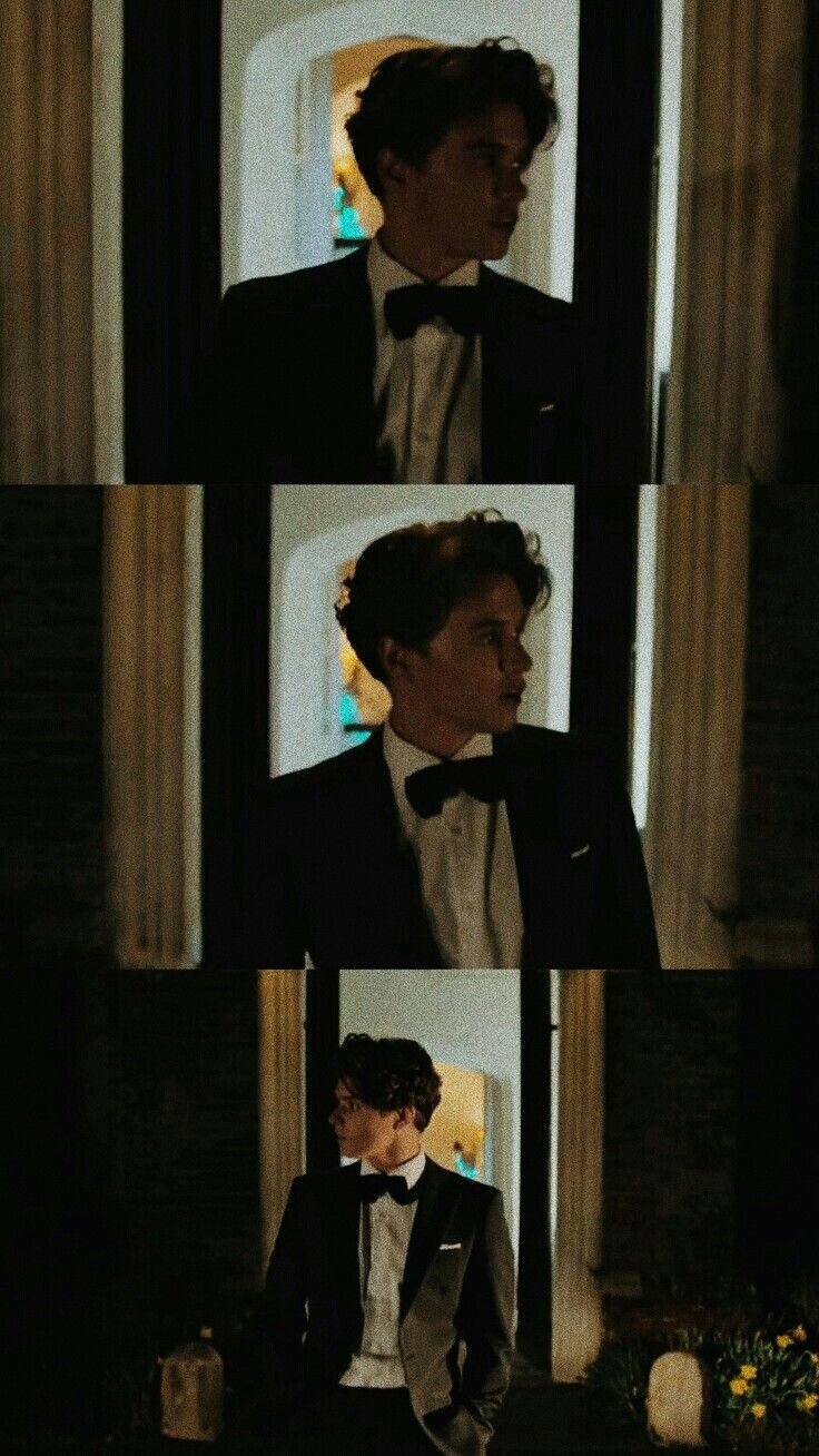 the vamps hair too long.jpg