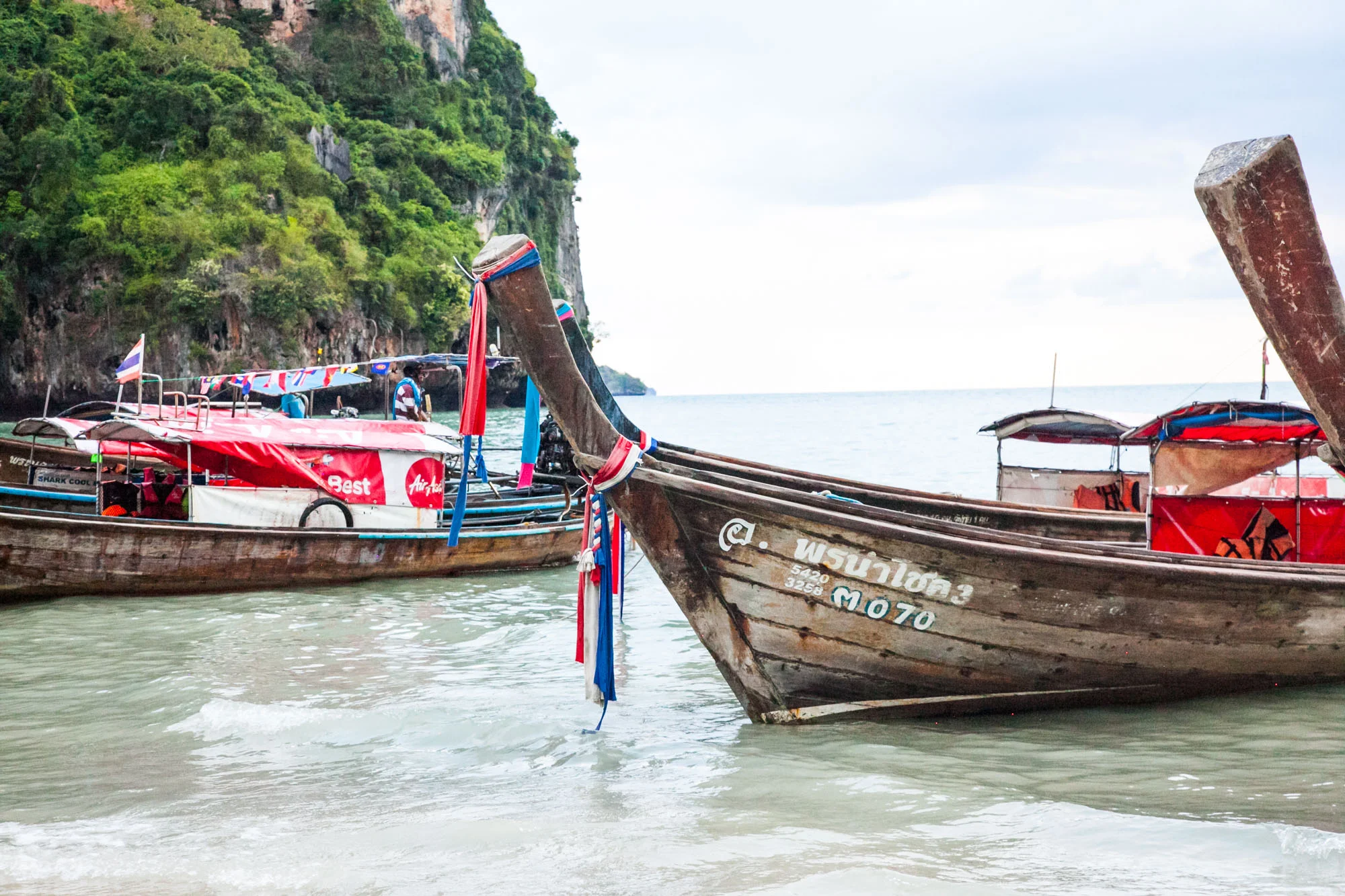 IMG_3647-railay-beach-thailand-traveling-trisa-taro.jpg