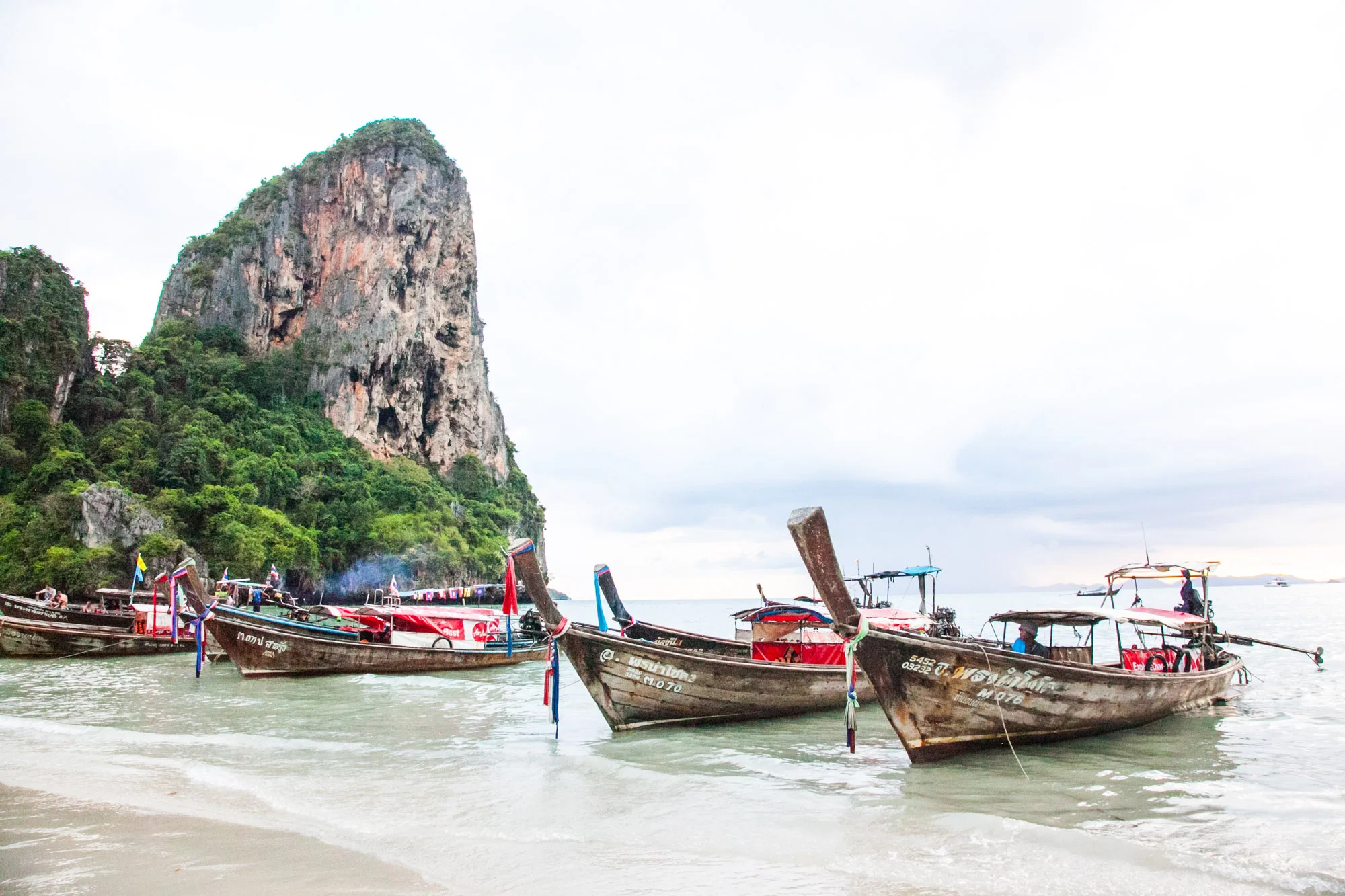 IMG_3639-railay-beach-thailand-traveling-trisa-taro.jpg