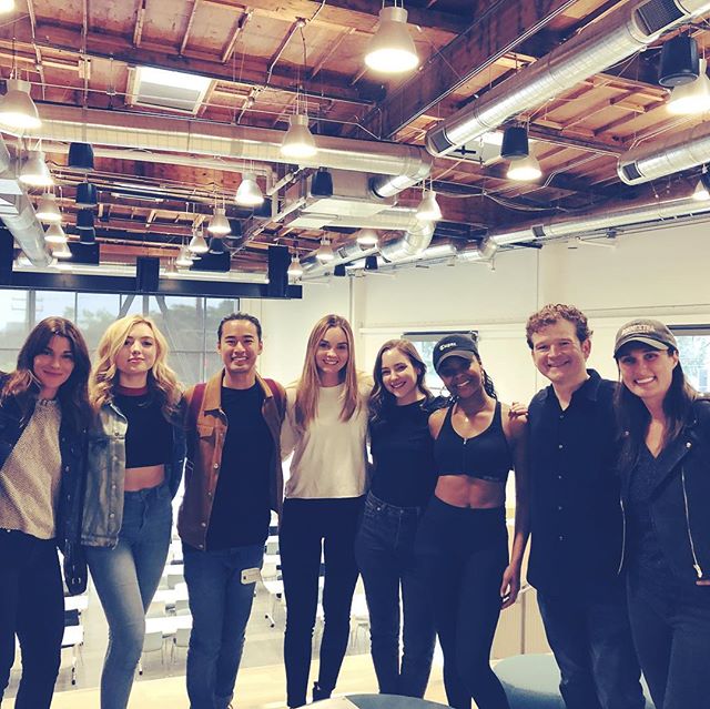 Thankful and inspired to be creating with the incredibly and crazy talented cast and crew of LIGHT AS A FEATHER! @hulu @awesomenesstv #lightasafeather #pilot #director https://bit.ly/2sJSUEd