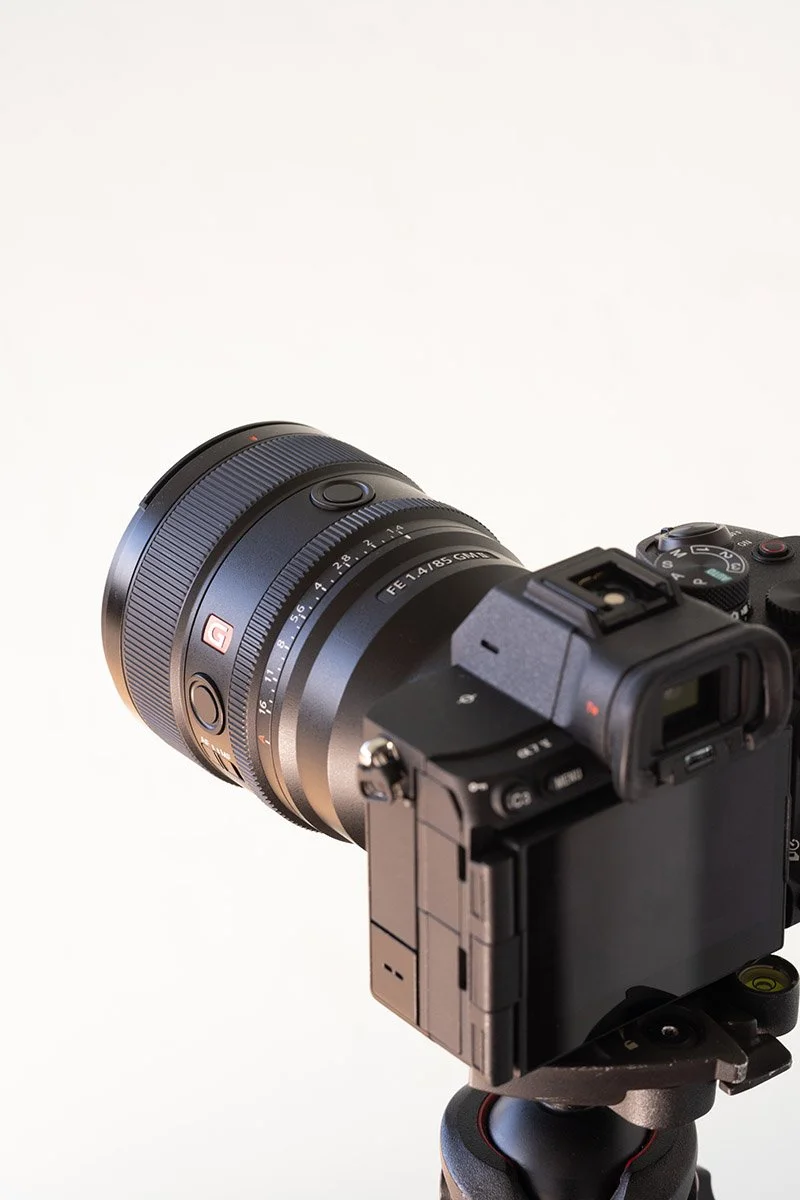 The Sone FE 85mm f/1.4 GM II on the Sony A7 V