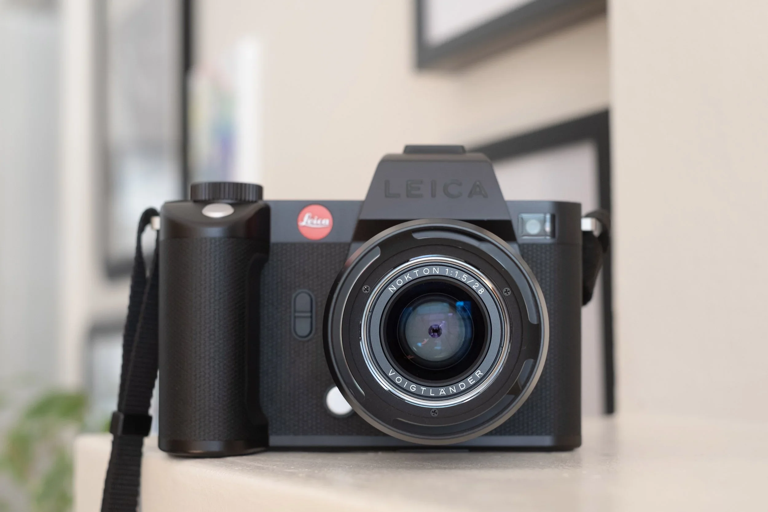 Voigtländer Nokton 28mm f/1.5 VM on the Leica SL2-S