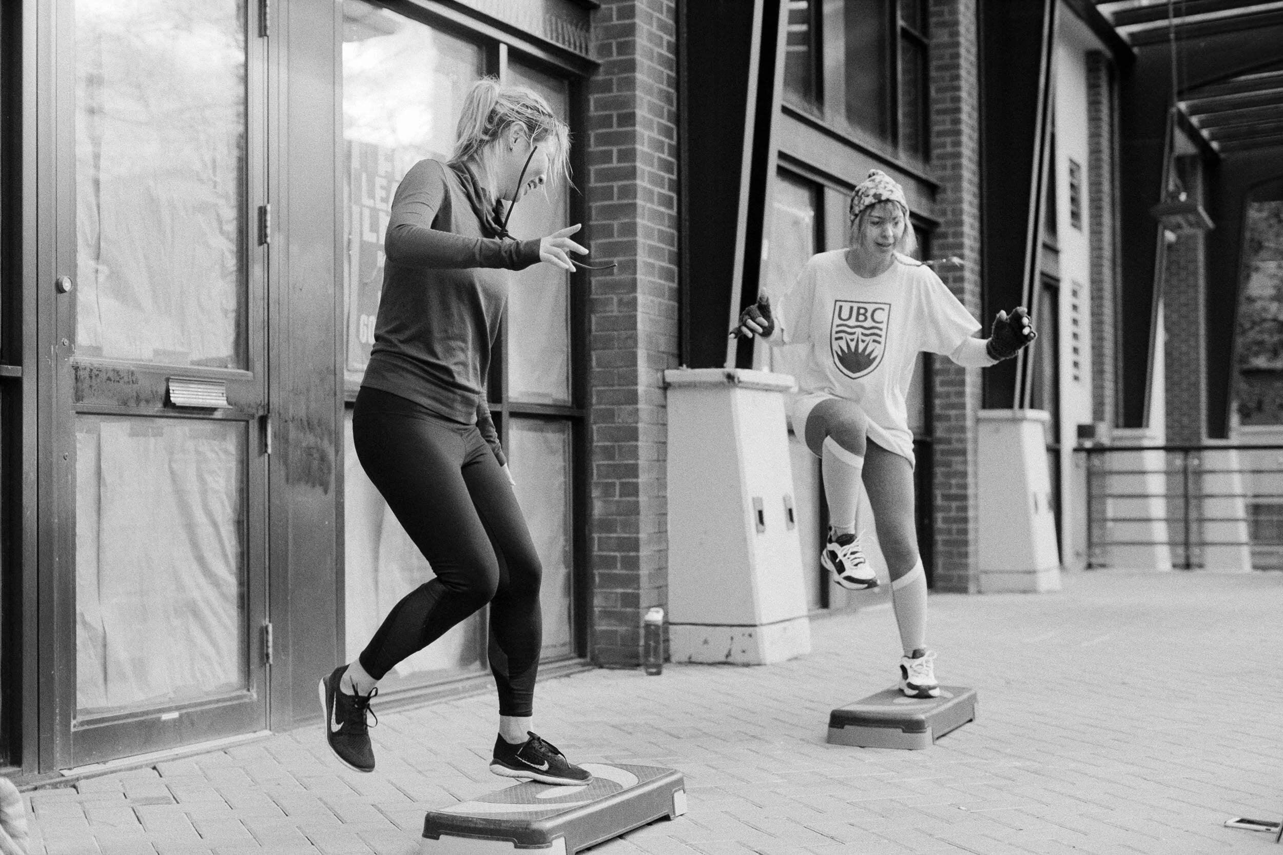 canon black and white