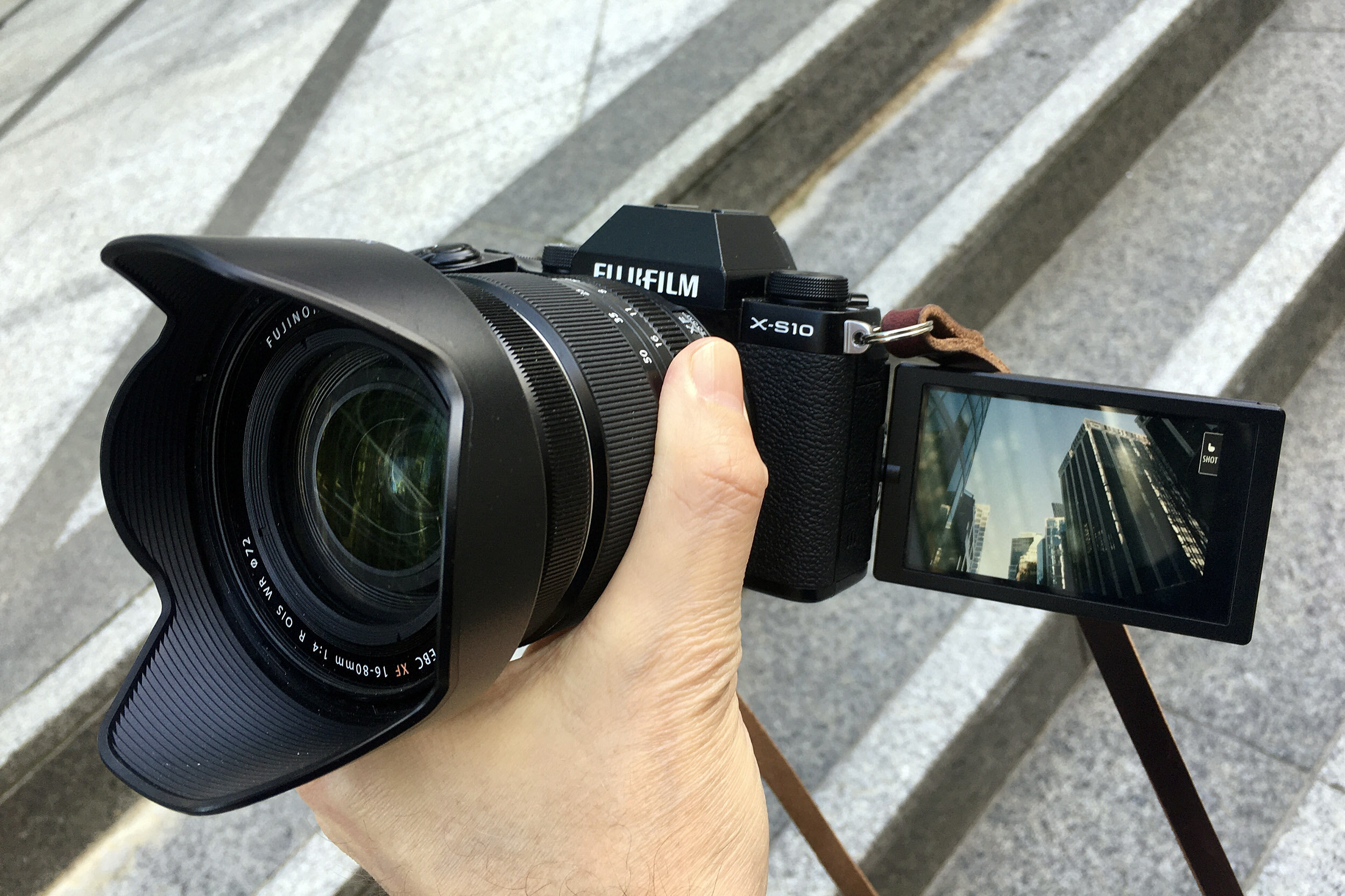 FUJIFILM X-S10 Camera Review 