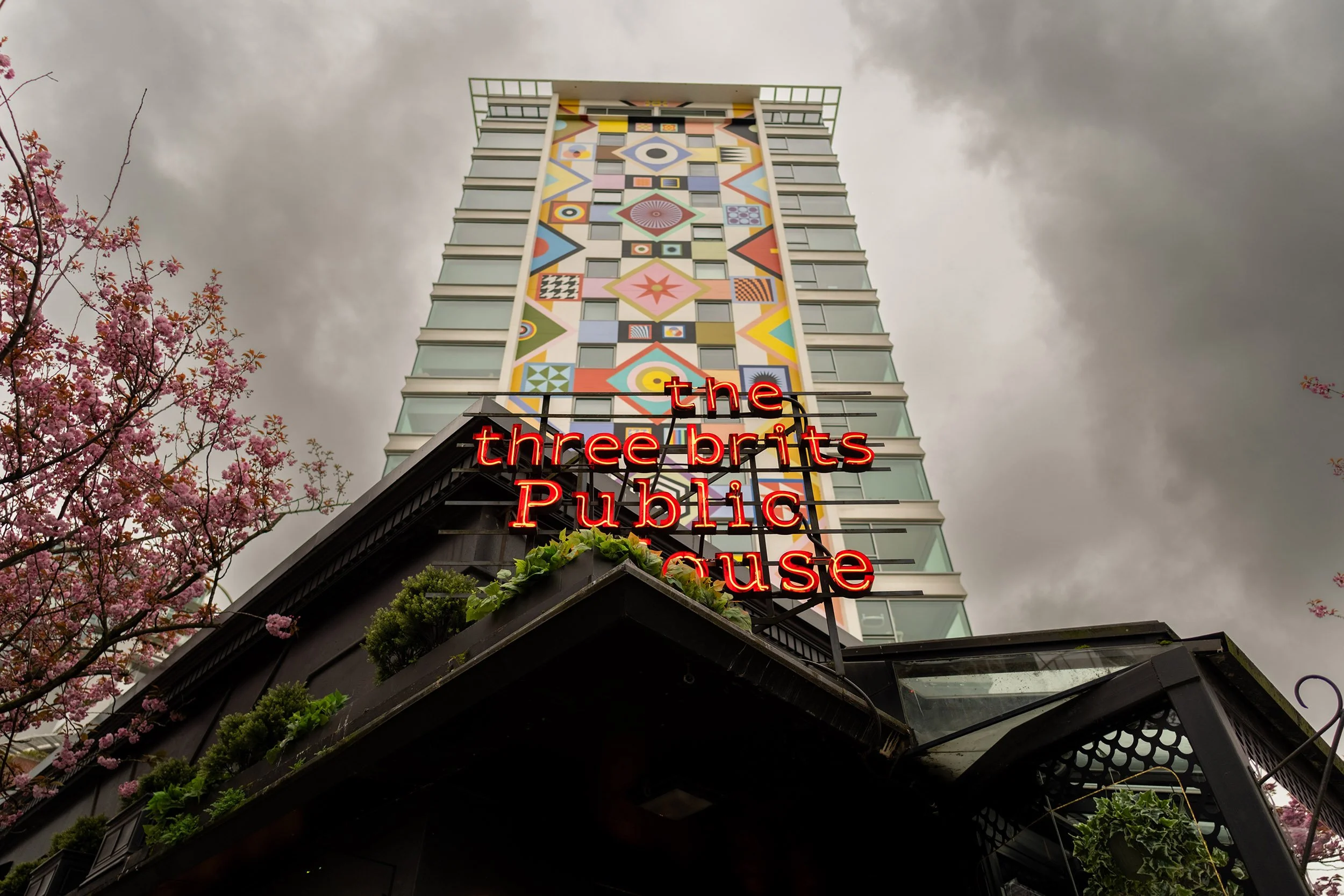 The Three Brits Public House, West End, Vancouver. Sample image from a Sigma 15mm f/1.4 DC Contemporary and Fujifilm X-E5.