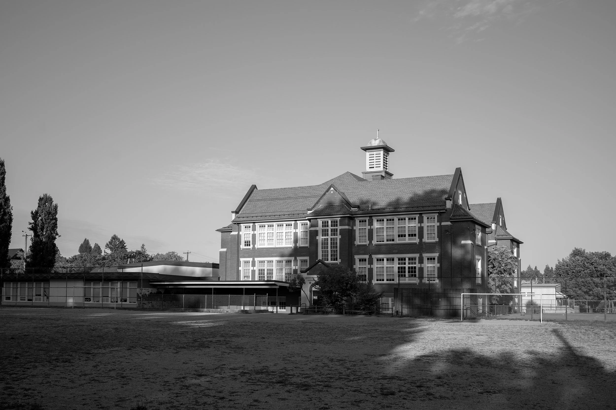 Edith Cavell Elementary School in Vancouver. Sample image from a Sigma 35mm f/1.4 DG II Art and Sony A7V