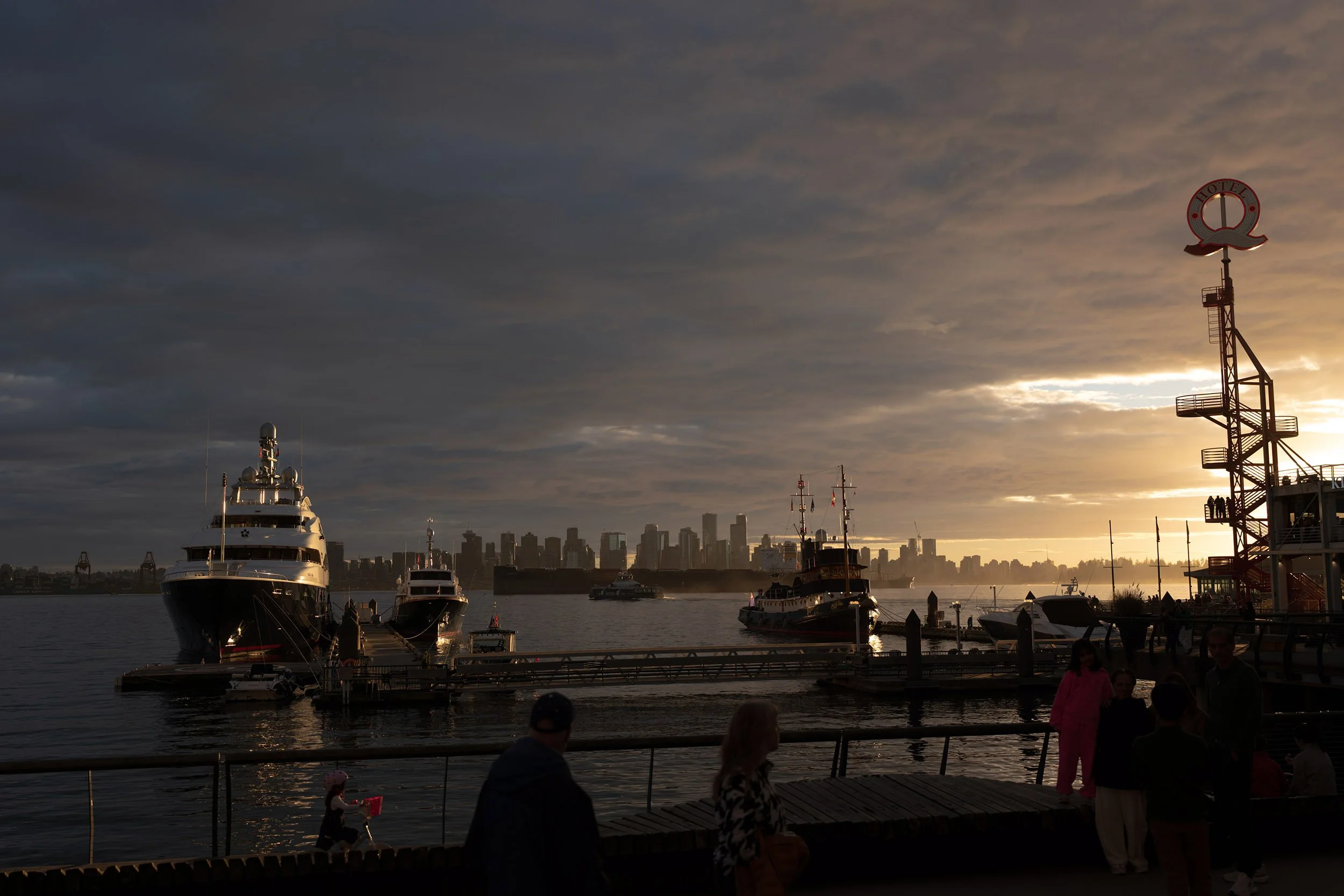 October sunset at Lonsdale Quay in North Vancouver. Sample image from a Sigma 35mm f/1.4 DG II Art.