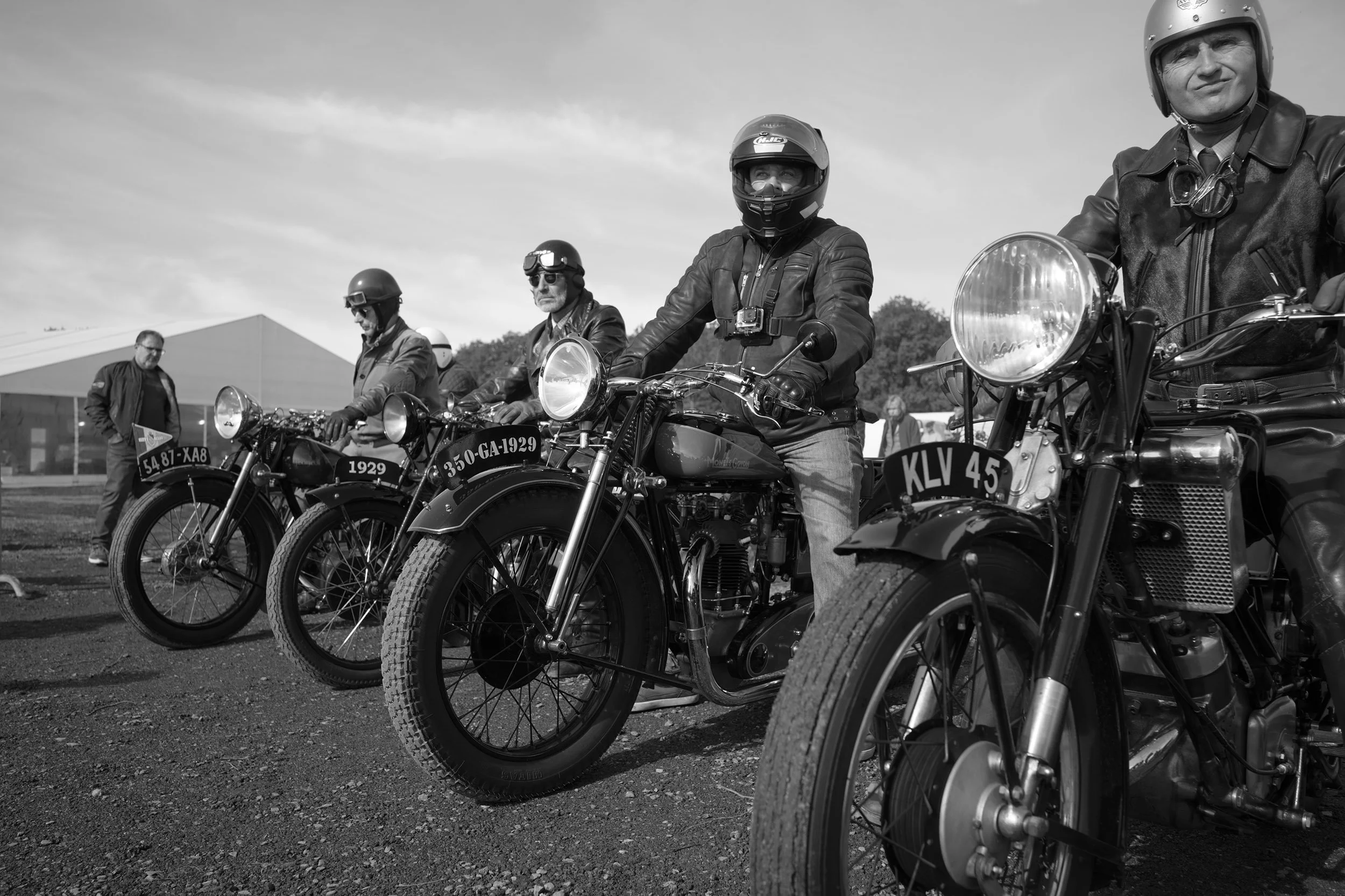 UTAC Linas-Montlhéry Autodrome vintage motor bikes lining up before the race. Sample image from a Voigtländer Nokton Vintage Line 28mm f/1.5 (M-Mount) and Leica SL2-S.