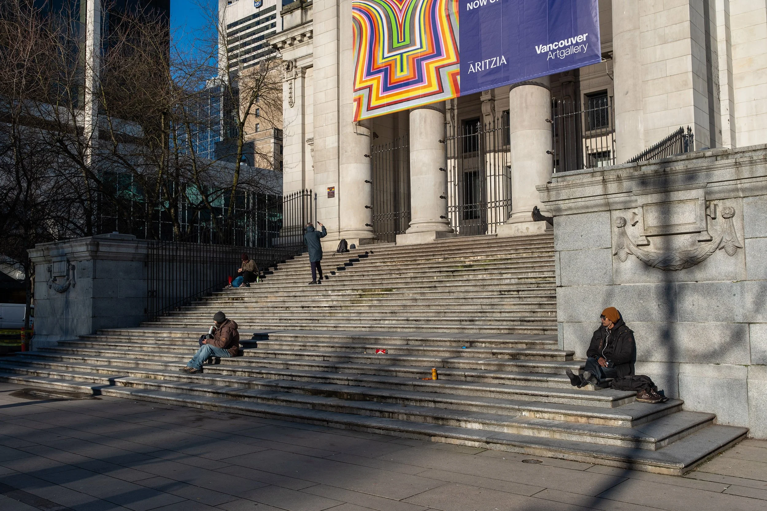 People enjoy the January sun in Vancouver. Sample image from a Sigma 17-40mm f/1.8 DC Art and Fujifilm X-E5.