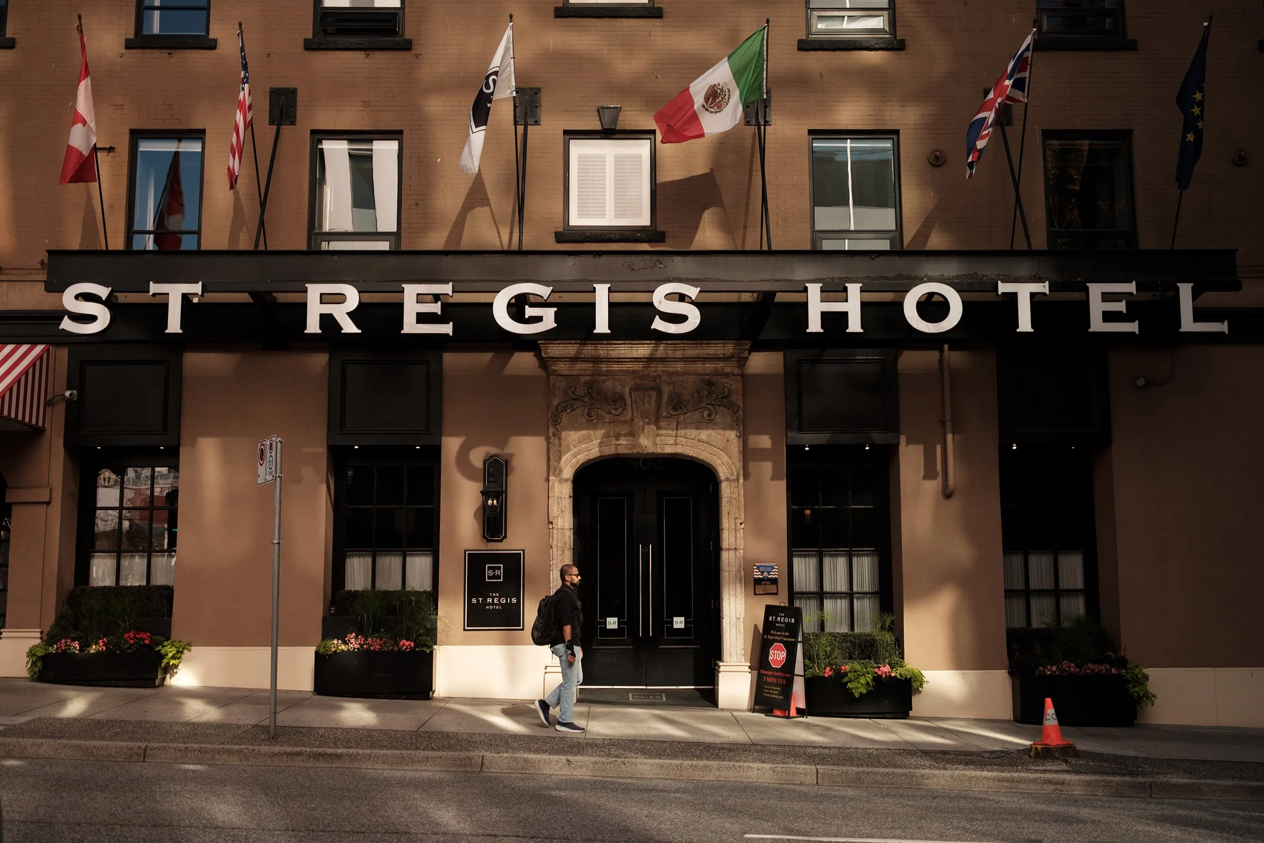 St. Regis Hotel Vancouver. Sample image from a Fujifilm XF 23mm f/1.4 R LM WR and Fujifilm X-Pro2.