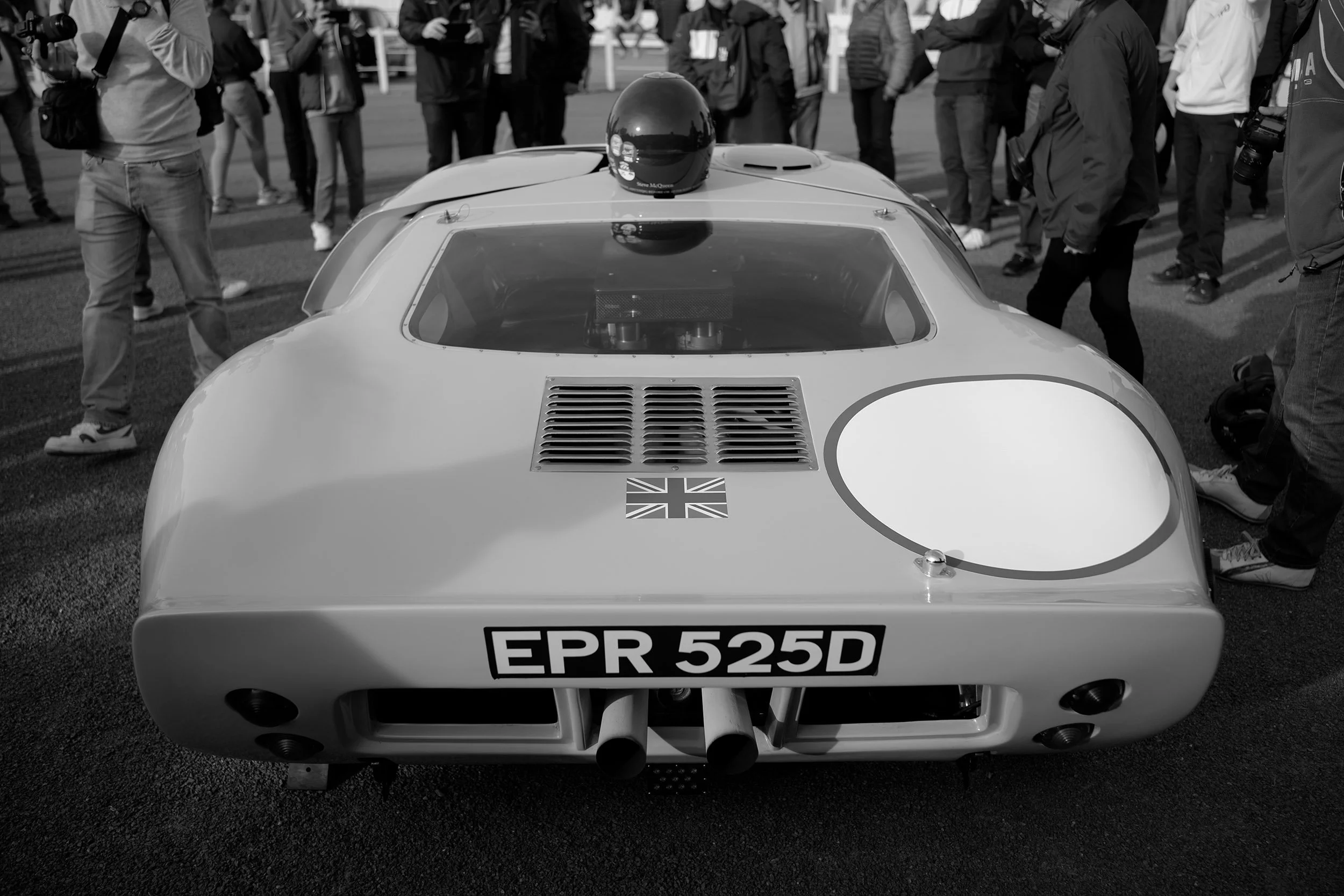 Race car at Centennial Festival, UTAC Linas-Montlhéry Autodrome near Paris. Sample image from a Voigtländer Nokton Vintage Line 28mm f/1.5 (M-Mount) and Leica SL2-S.
