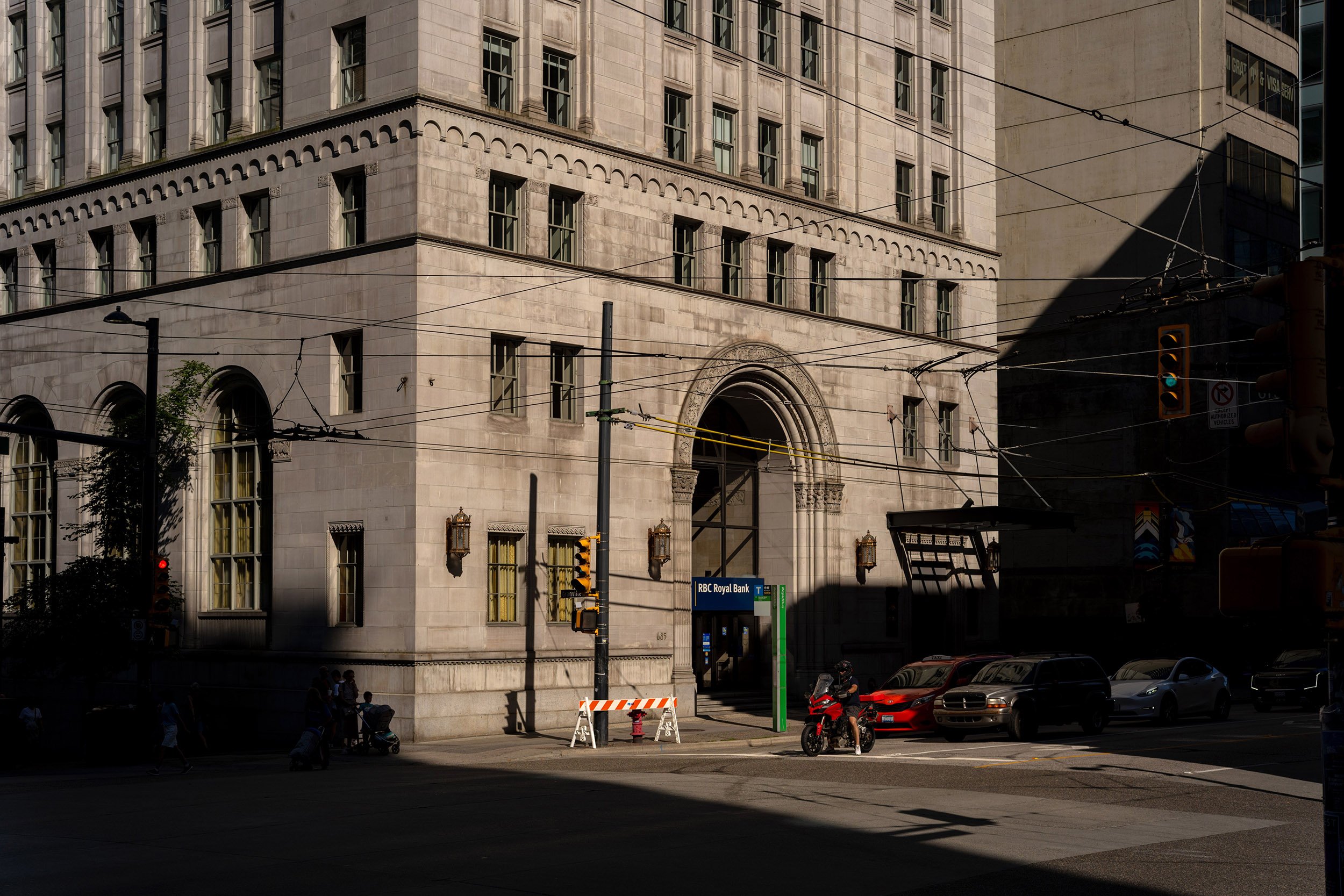 RBC Bank on Graville Street in Vancouver. Sample image from a Leica SL2-S and Voigtländer Nokton 50mm f/1.2 VM.