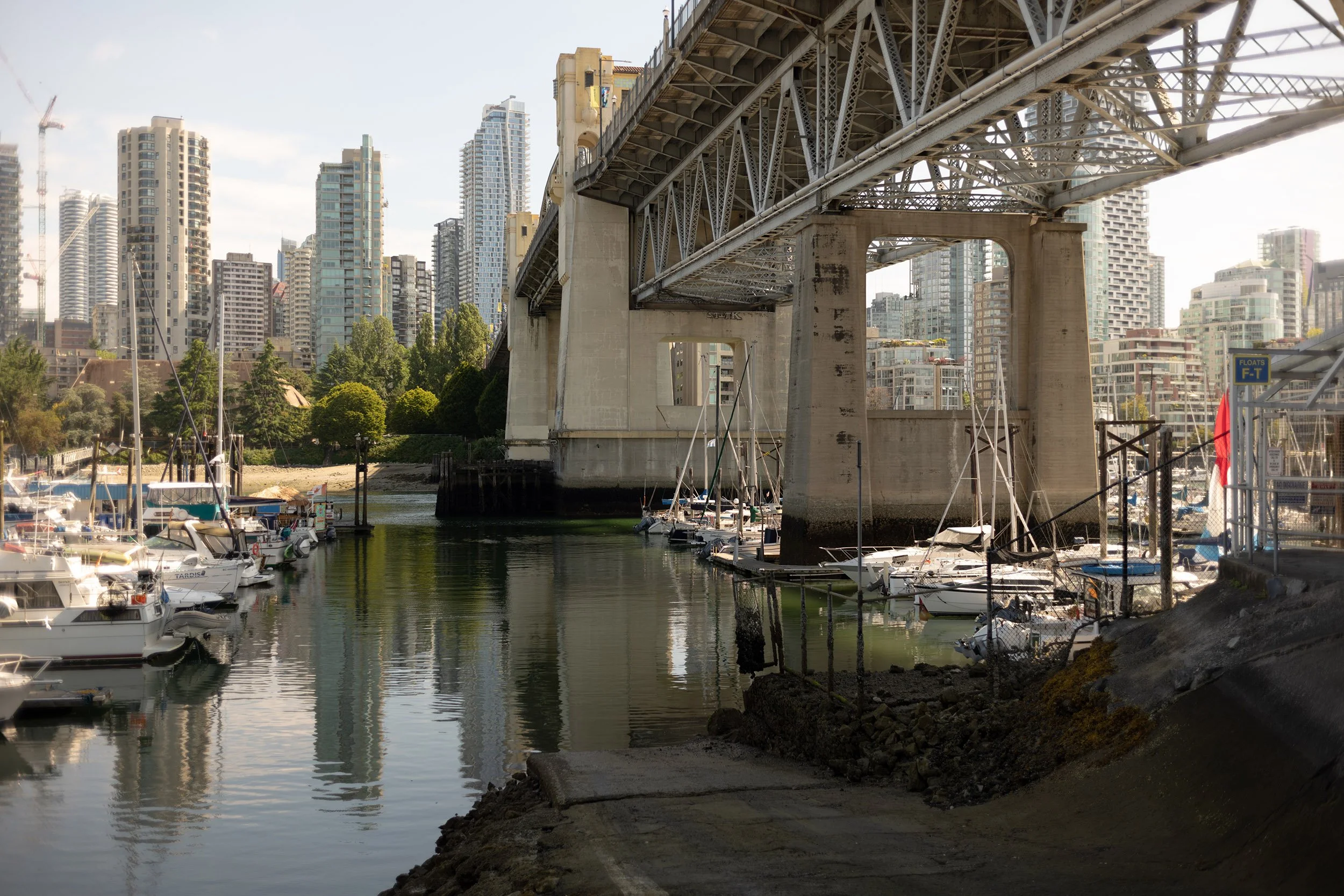 Burrard Bridge, Vancouver, August 2026. Sample image from a Voigtländer Nokton Classic 35mm f/1.4 II MC and Leica SL2-S.