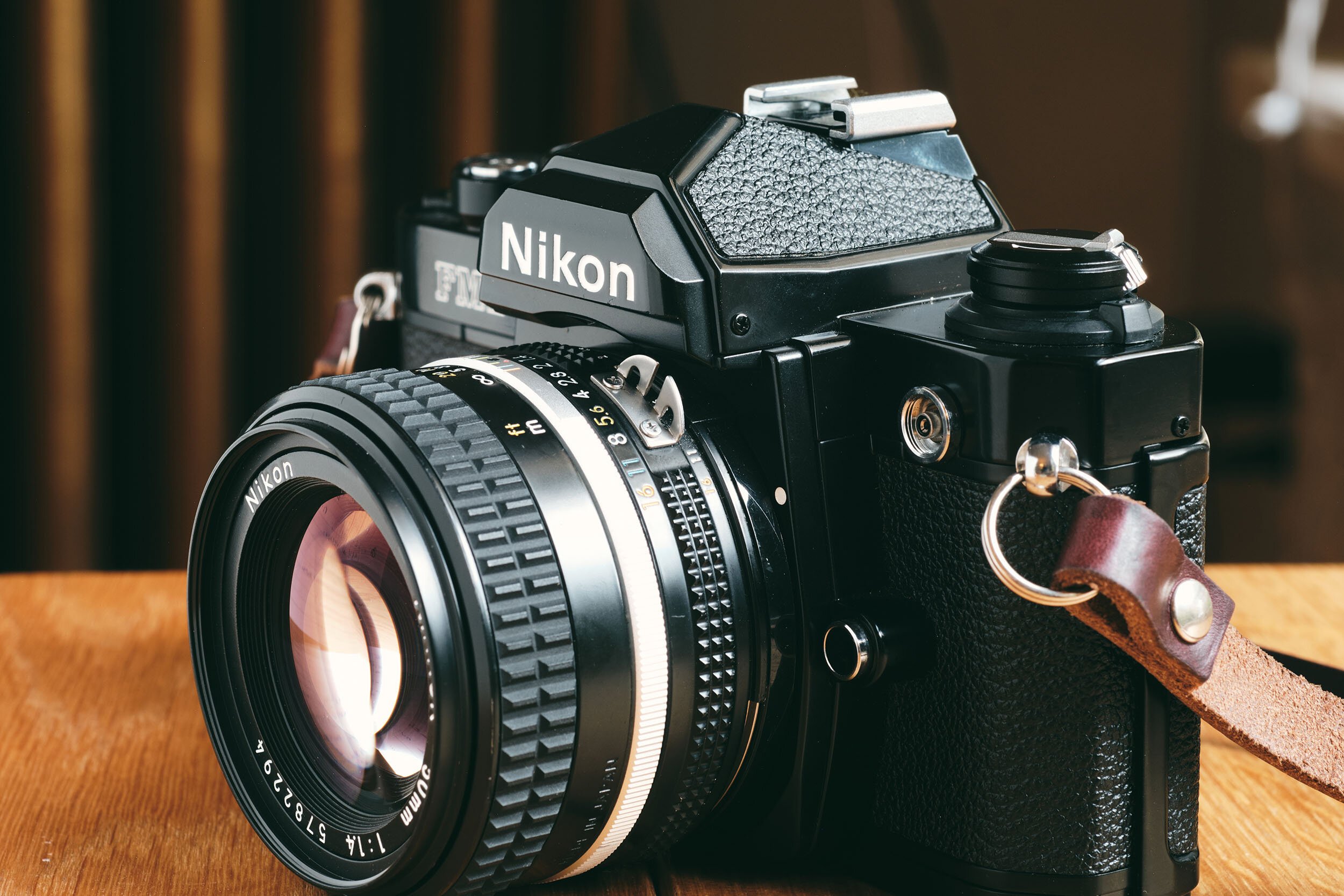 【完売】  美品　Nikon F1.4 50mm NIKKOR Ai & FM2/T New フィルムカメラ