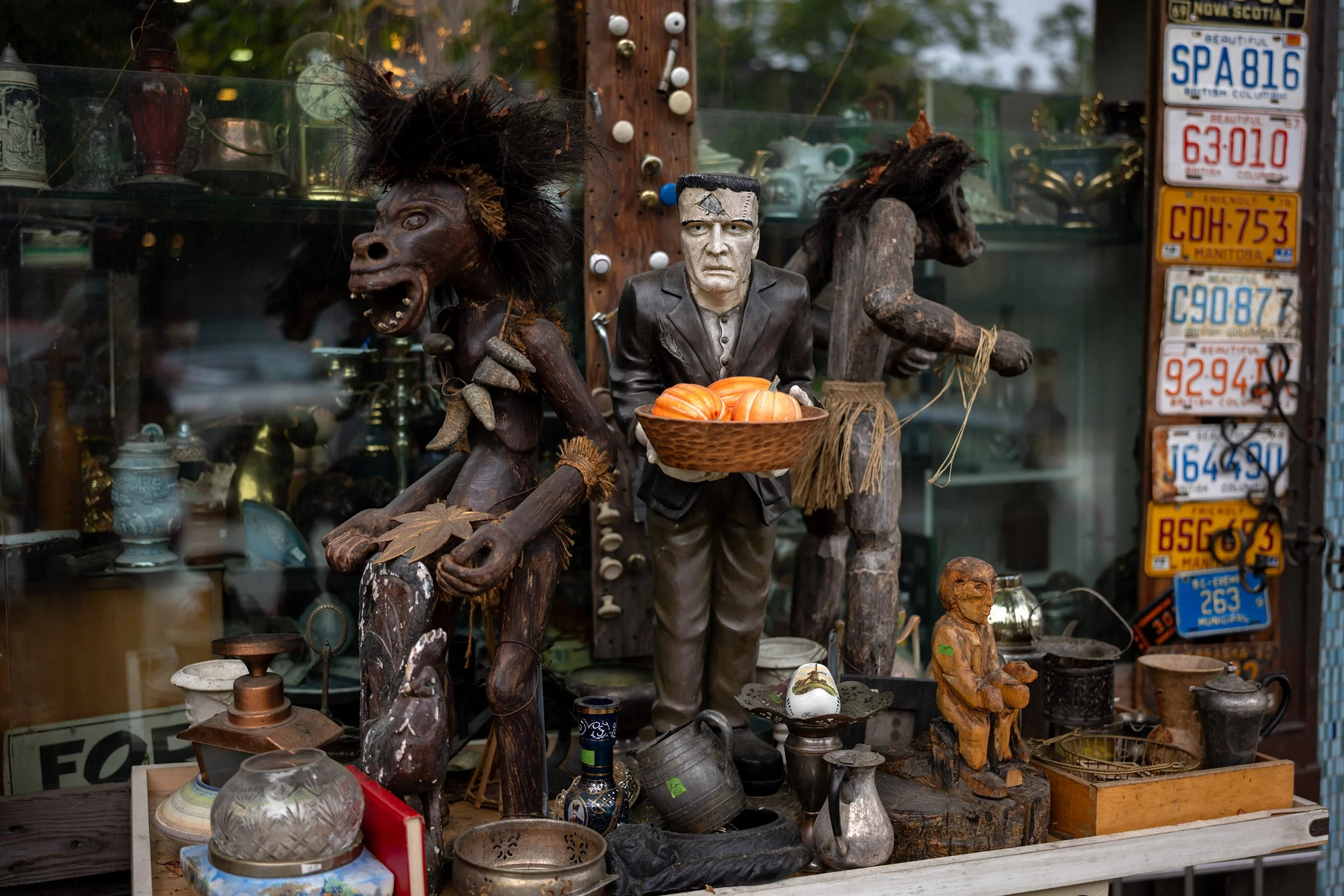 Antique shop on West 4th Ave. in Vancouver. Sample image from a Sigma 35mm f/1.4 DG II Art