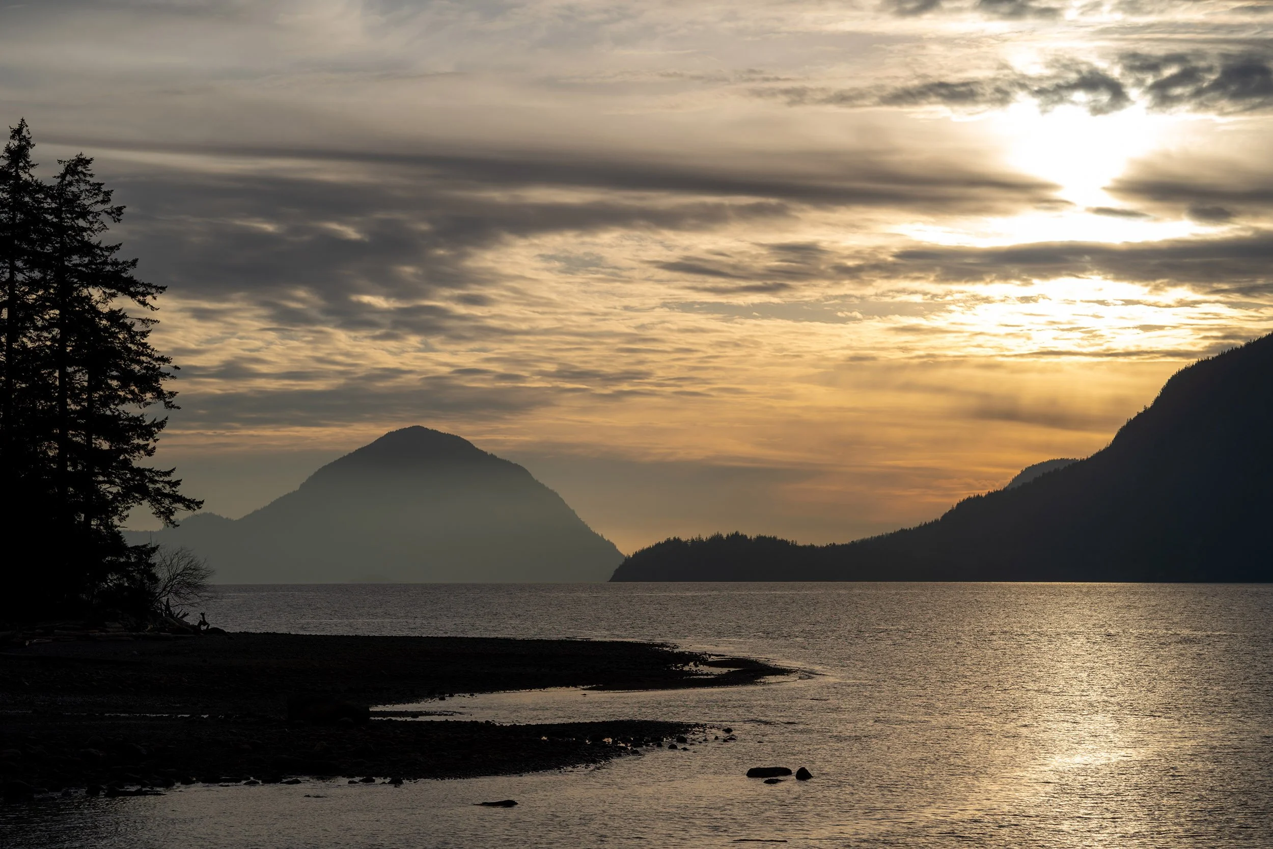 Howe Sound sunset. Sample image from a Voigtländer APO-Ultron 90mm f/2
