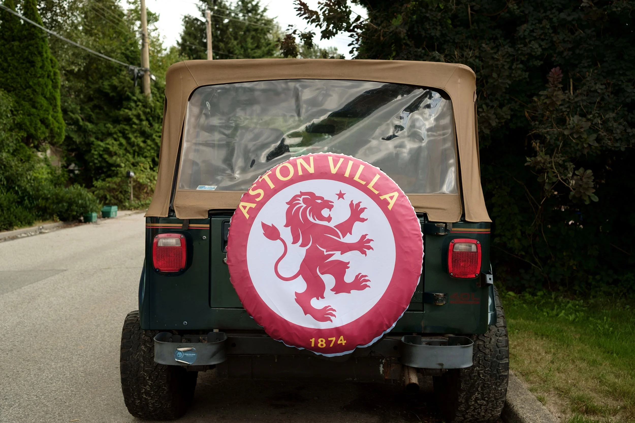 Aston Villa fan in North Vancouver. Sample image from a Fujifilm XF 23mm f/1.4 R LM WR and Fujifilm X-Pro1.