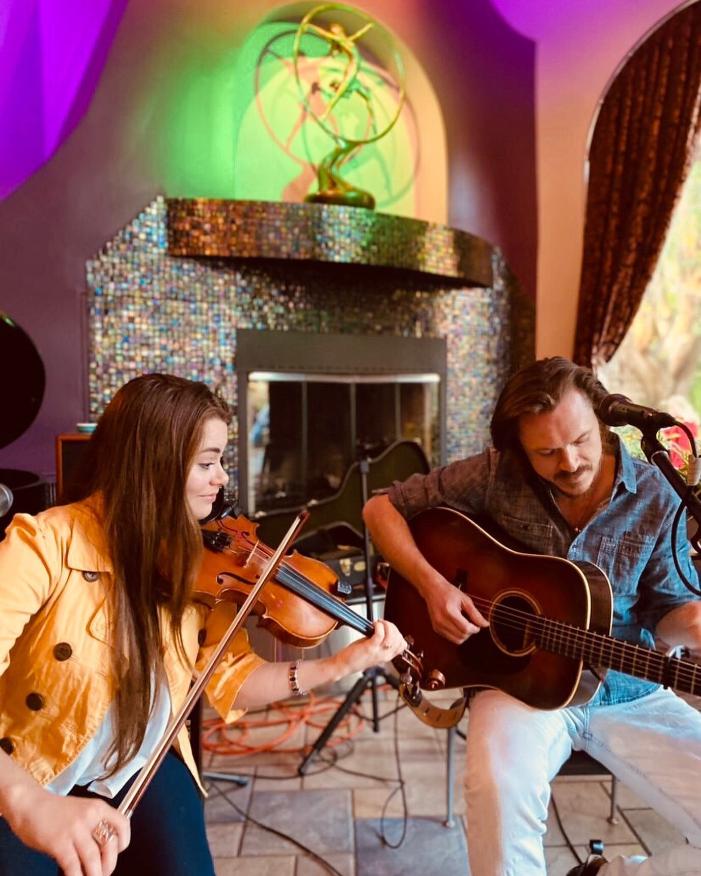 We had a blast playing music and reconnecting with lots of friends on the road this past week! Big thanks to all the folks who came to hang out with us at some of our first shows back! 
.
.
.
.
.
#livemusic #ontheroadagain #americanamusic #folkmusic 